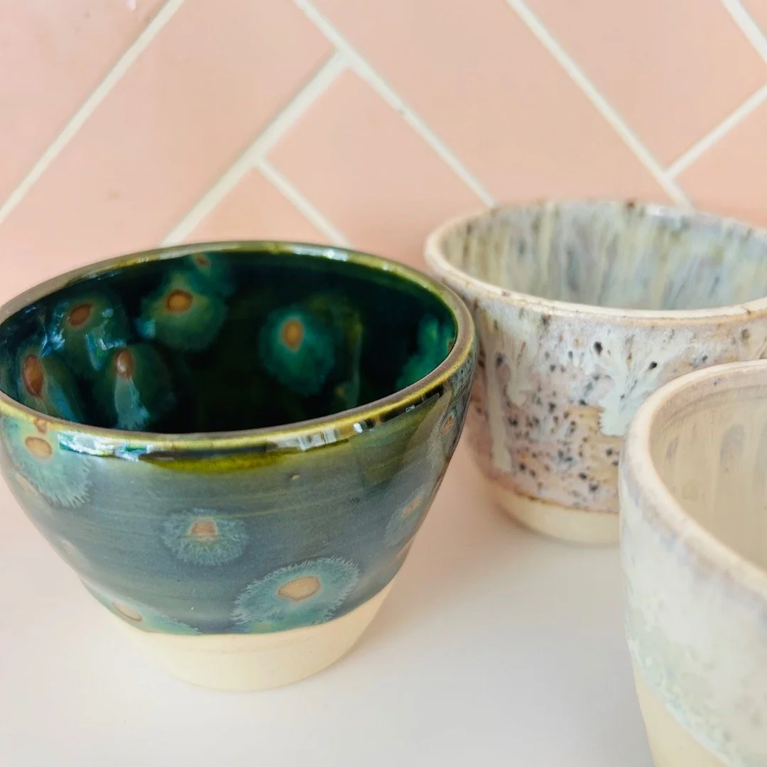 40 mixed wedding favours all ready to go for one of my favourite people 🤍 a lovely way to remember a special day 

#bespokewedding #bespokeweddingfavours #ceramic #pottery #studiopottery #ceramicdesign
