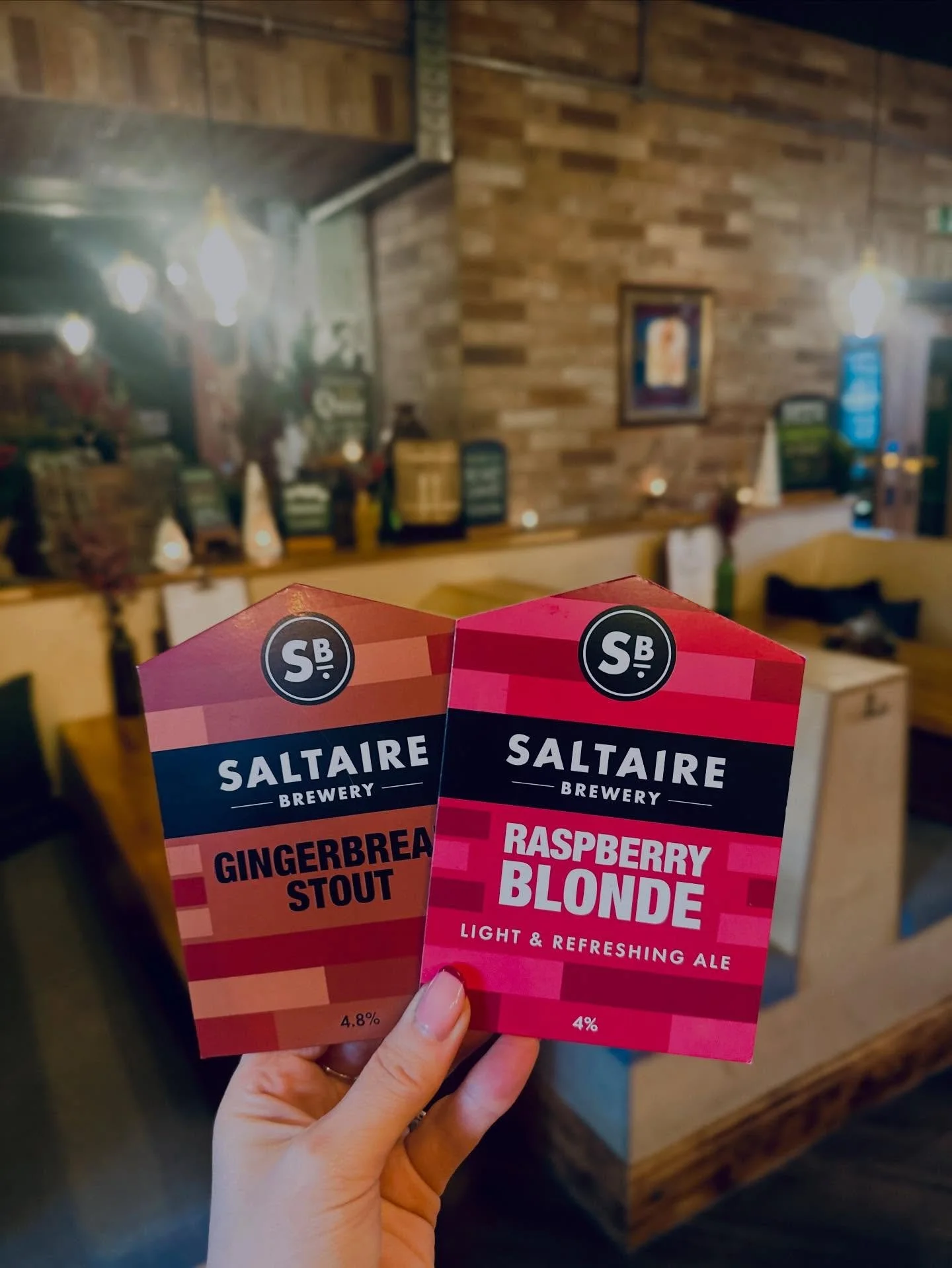 New cask treats on the pumps at Reuben&rsquo;s from @saltairebrewery 🍻
🍂 A rich Gingerbread Stout and a light, fruity Raspberry Blonde, both perfect winter sippers 😋 

Pop in from 3pm and settle in with a pint ✨