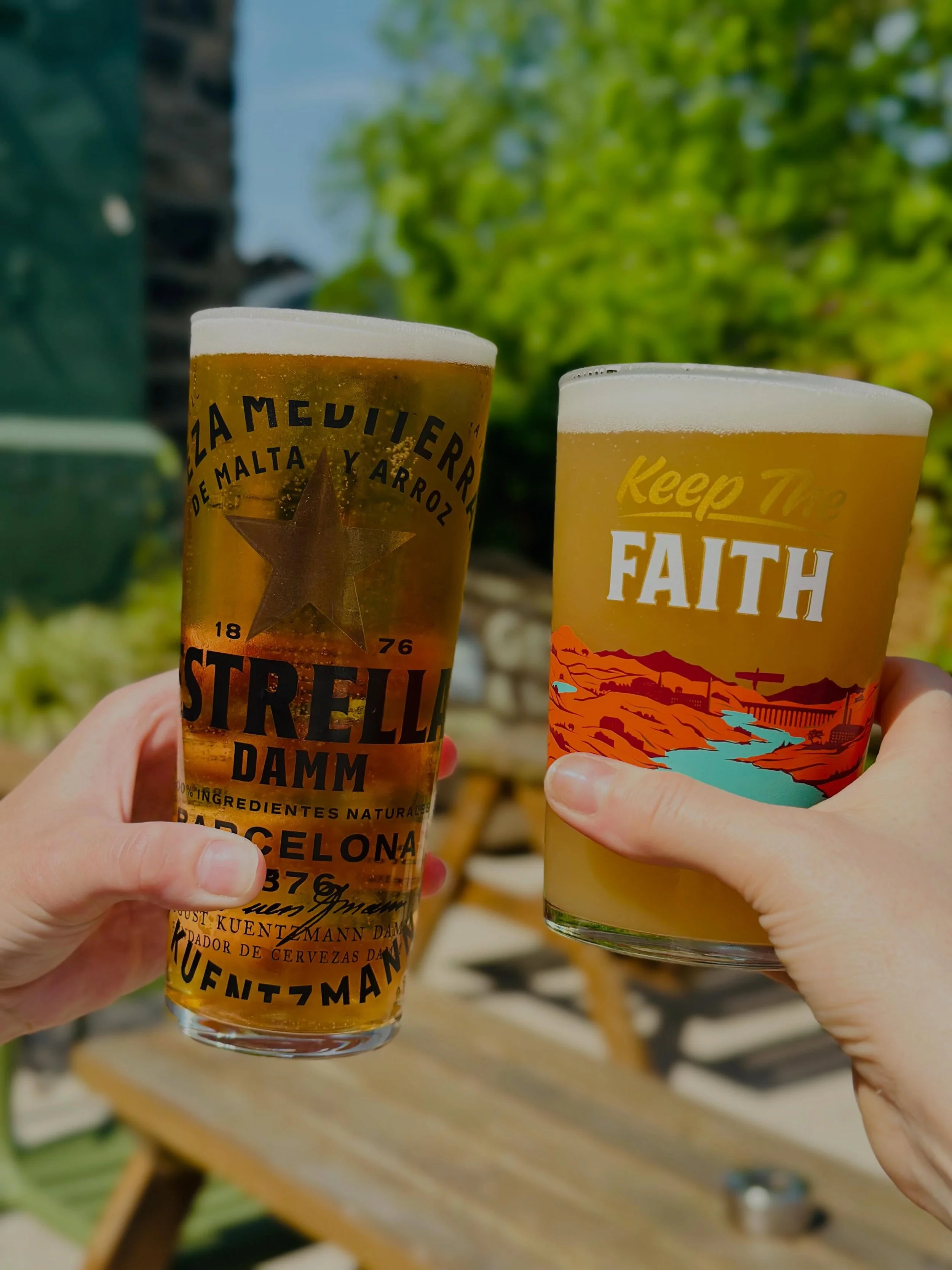 Sunny Fridays were made for this 🍻☀️

Fresh pints, beer garden vibes and absolutely nowhere else to be! 

Cheers to the weekend! 😃
