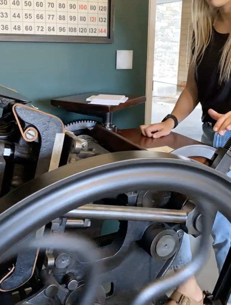 Ynk, Paper and Press