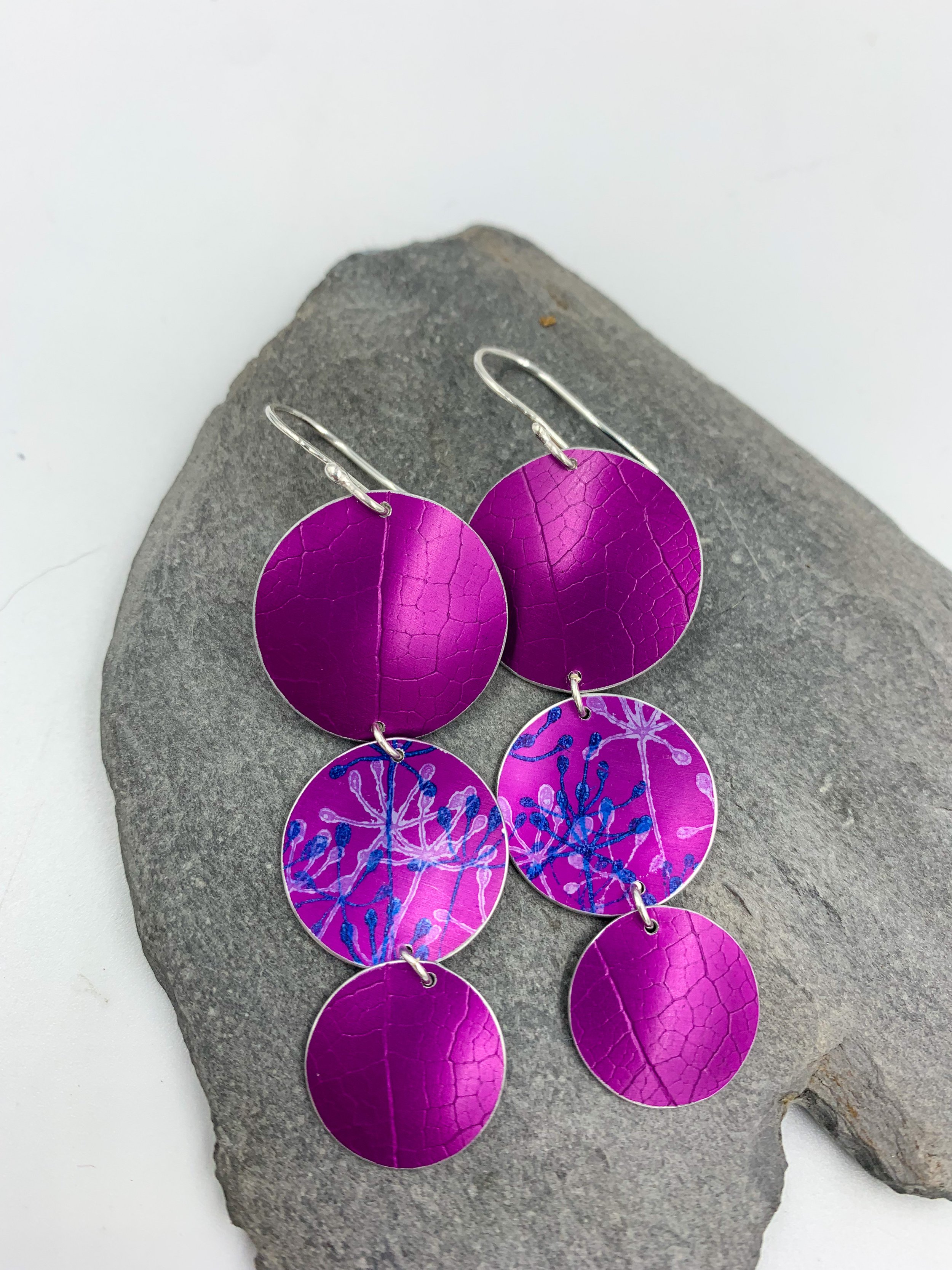 leaf textured 3 circle pink dangly earrings with cow parsley print