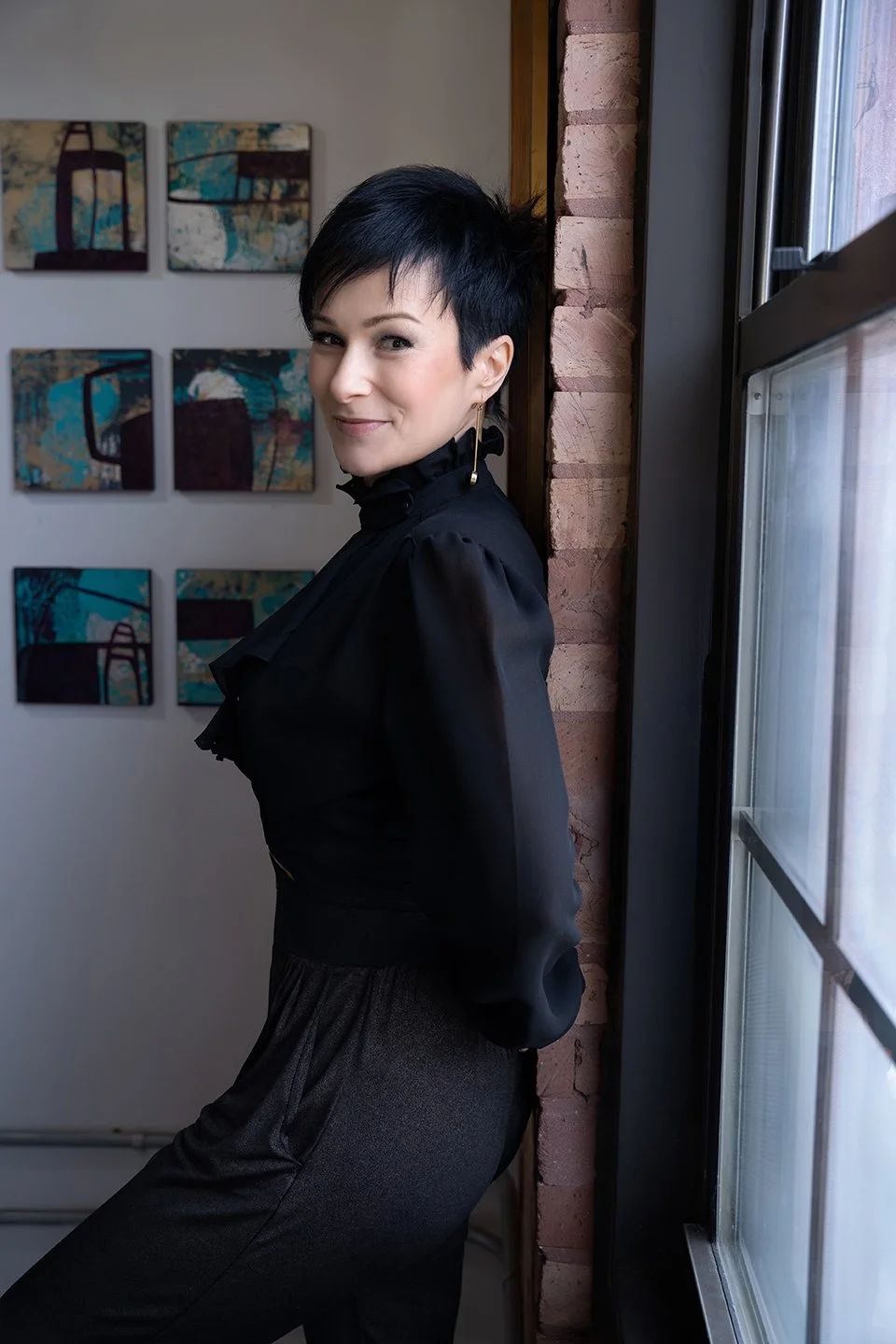 All-Black-Outfit-For-Branding-Photography.jpg