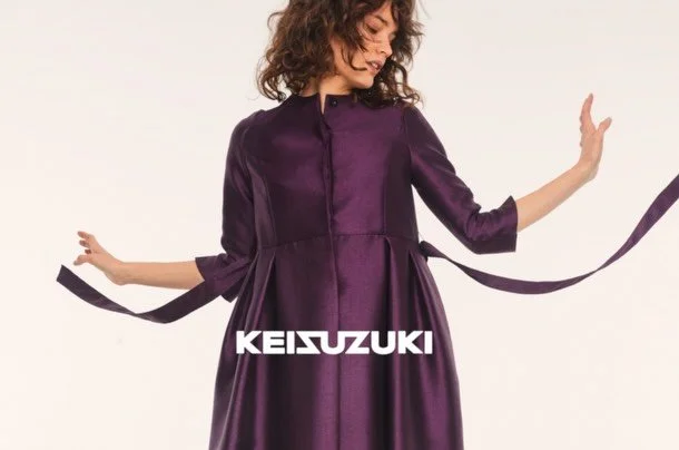 「街の景色をエレガントに」というテーマのもと、2013年よりスタートした atelier KEISUZUKI-アトリエ ケイスズキ-
伊勢丹新宿にてオーダー会を開催いたします。

KEISUZUKIの身体を構築的に美しく見せる独自のパターン設計は、2025年には皇室（女王殿下）からの御下命を賜るなど、信頼を獲得しています。本イベントでは、お客様一人ひとりが一番素敵に着こなせる定番ワンピースやスプリングコート、ドレススカートetc.をご用意します。アポイント不要ですので、お気軽に見学やご試着にいら