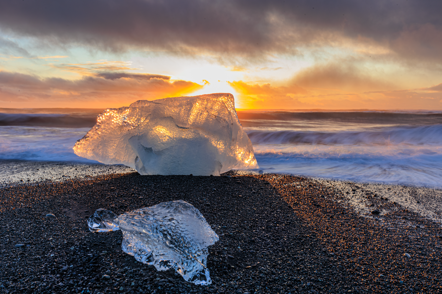 ICE 050 Diamond Beach - Sunrise over the icefield