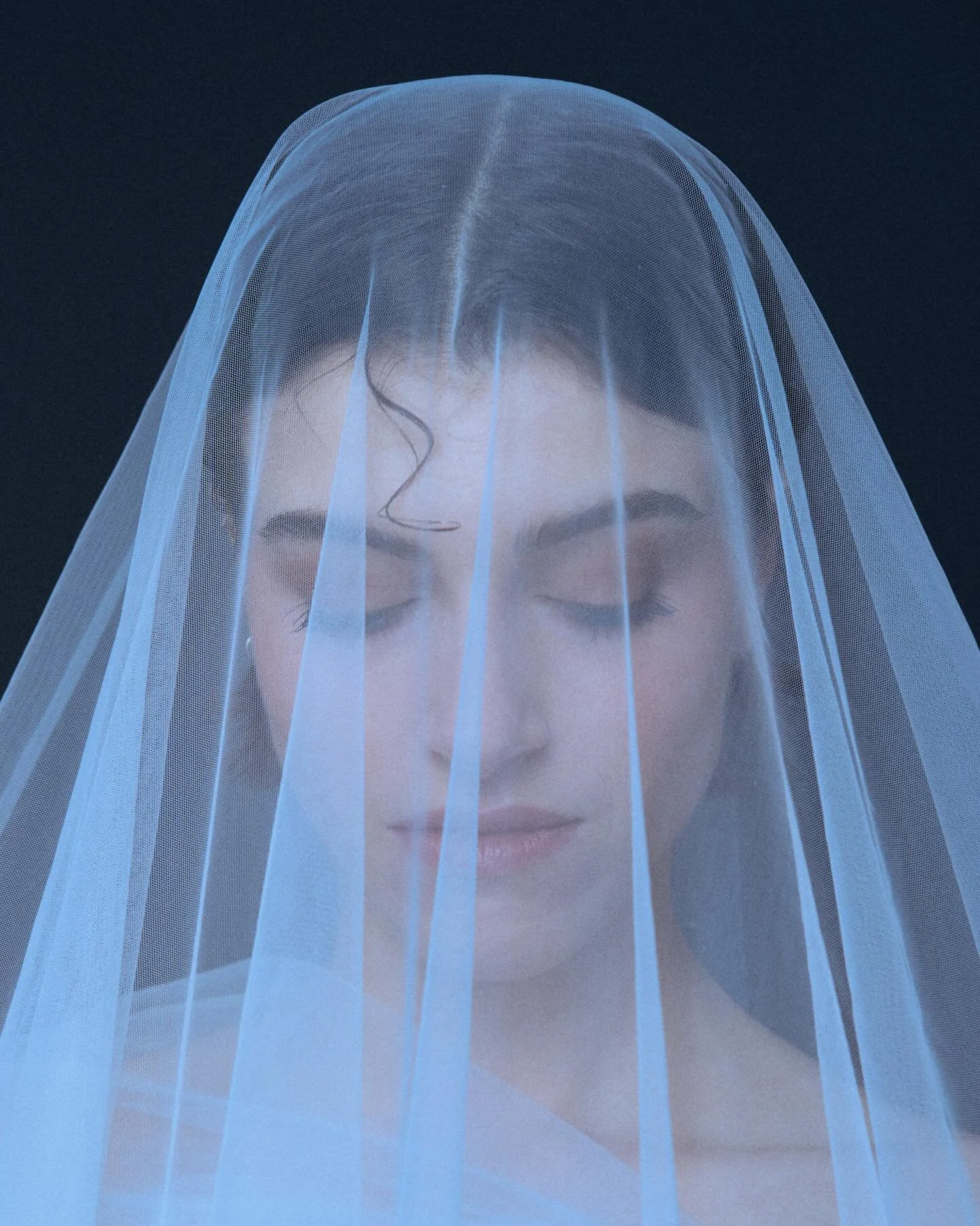 ☁️☁️☁️

@colsalice @theolzmanagement @axelle_dhaese @studio_sortino 

Swipe for BTS from my tiny living room studio