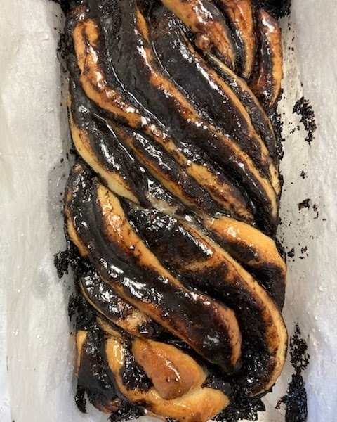 The chocolate babkas are out of the oven and smell amazing 😊 Treat yourself to this deliciousness before it's gone!
 #10yearsinthebaking #babkabread #shoplocal #babka #blacksburgva #blacksburgbagelsandmore #smellgreat #blacksburg #sweettooth