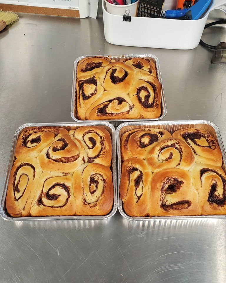 Happy cinnamon roll Sunday! We're open until 2pm with your favorite goodies!

 #blacksburgbagels #fresh #bagels #bagelsbagelsbagels #cinnamonrollsunday #cinnamonrolls #blacksburg