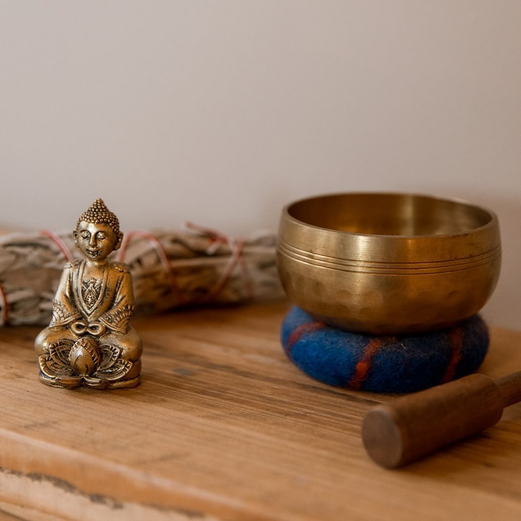 Join me Tuesdays 5.45-6.45pm at @sensatespaandstudios for Vinyasa Flow. 

A chance to go deeper with Breathwork (pranayama), be creative with poses (asana) and connect the mind and body. 

Book via link in bio. 

#bristolyoga #yogainbristol #bristoly