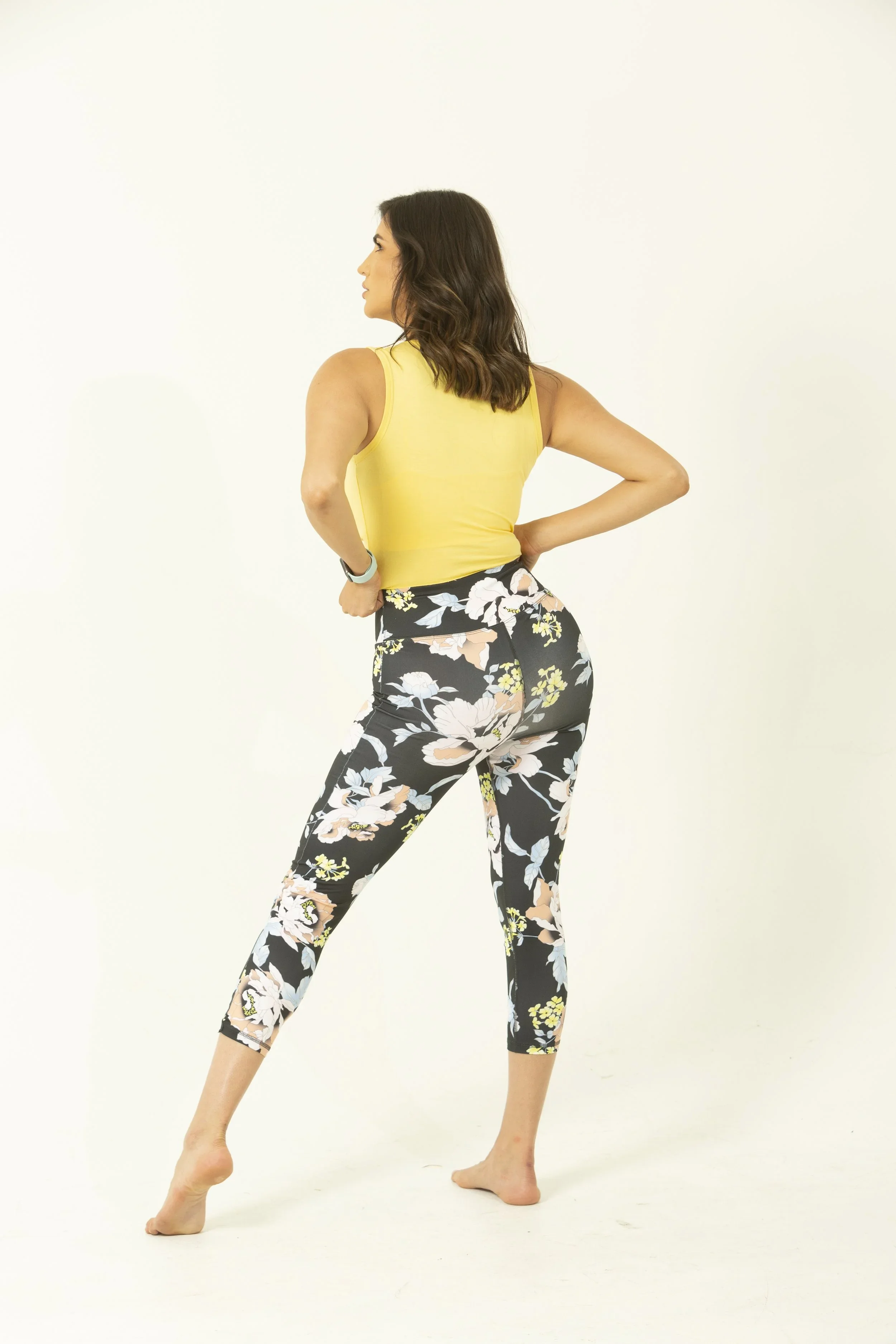 Front Twisted Tank Yellow_2FtPrt-575.jpg.webp