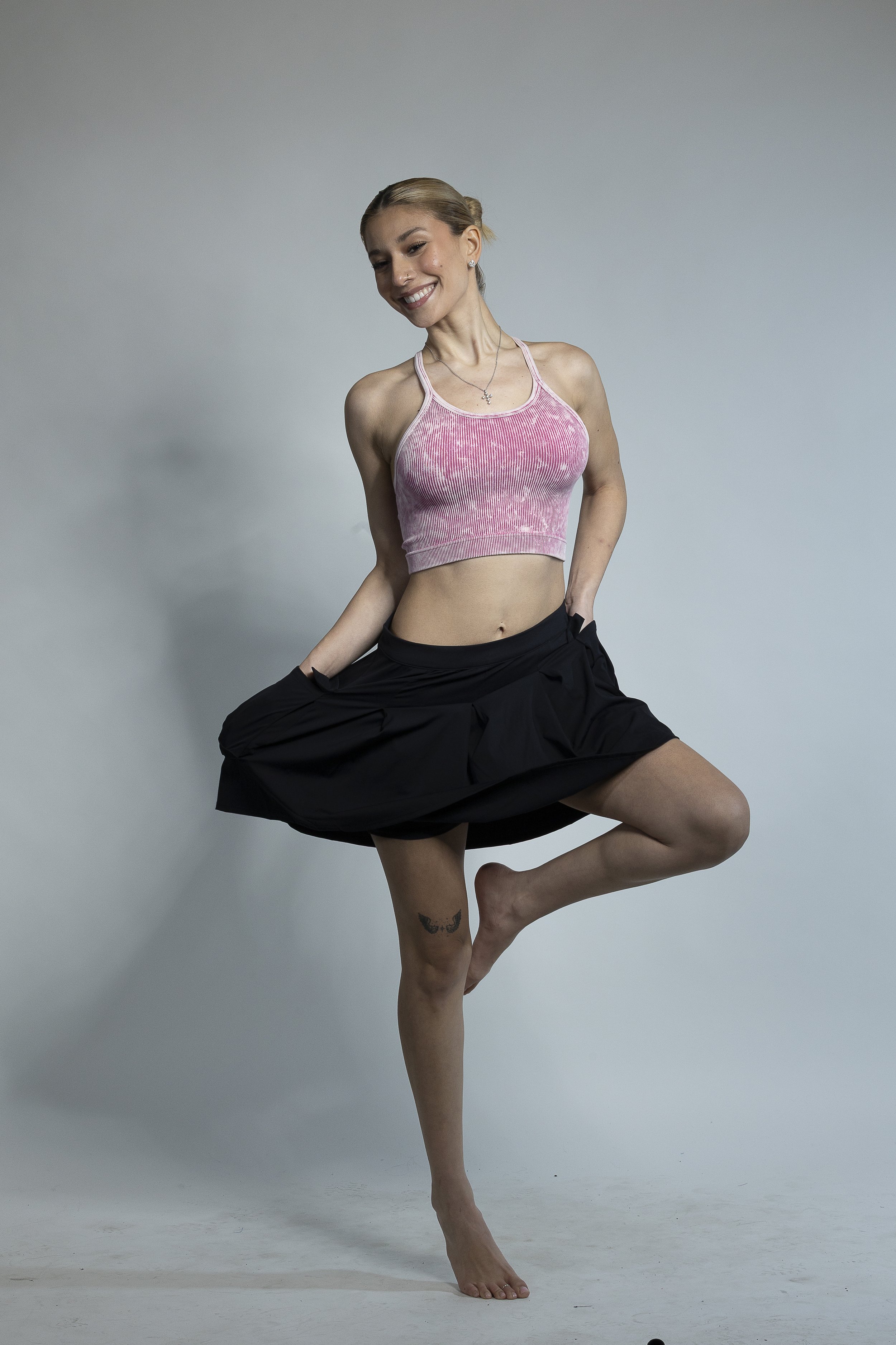 Sporty Chic Tennis Skirt with Cargo Pockets