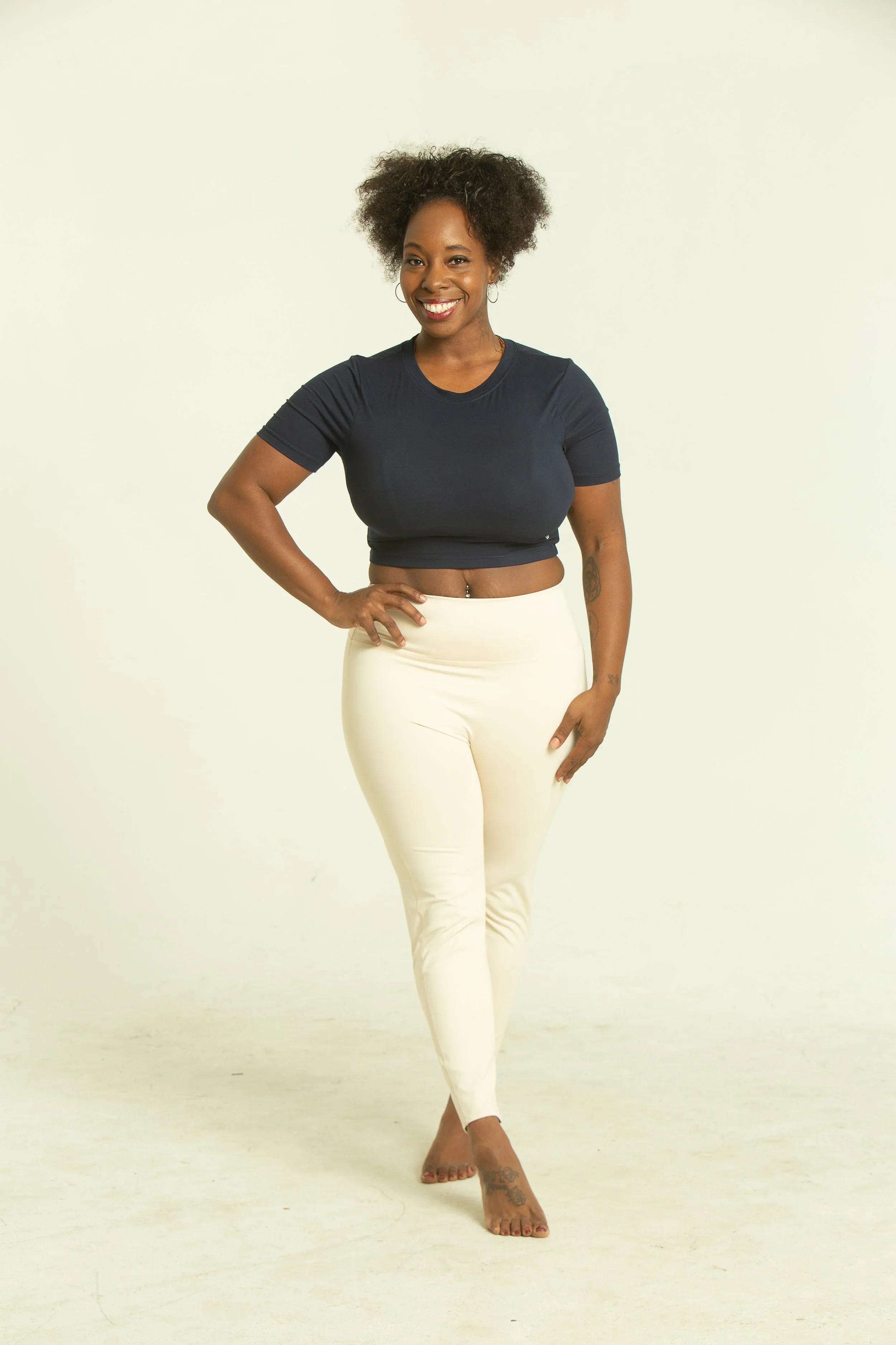 Curvy Bone Leggings_image-01.webp