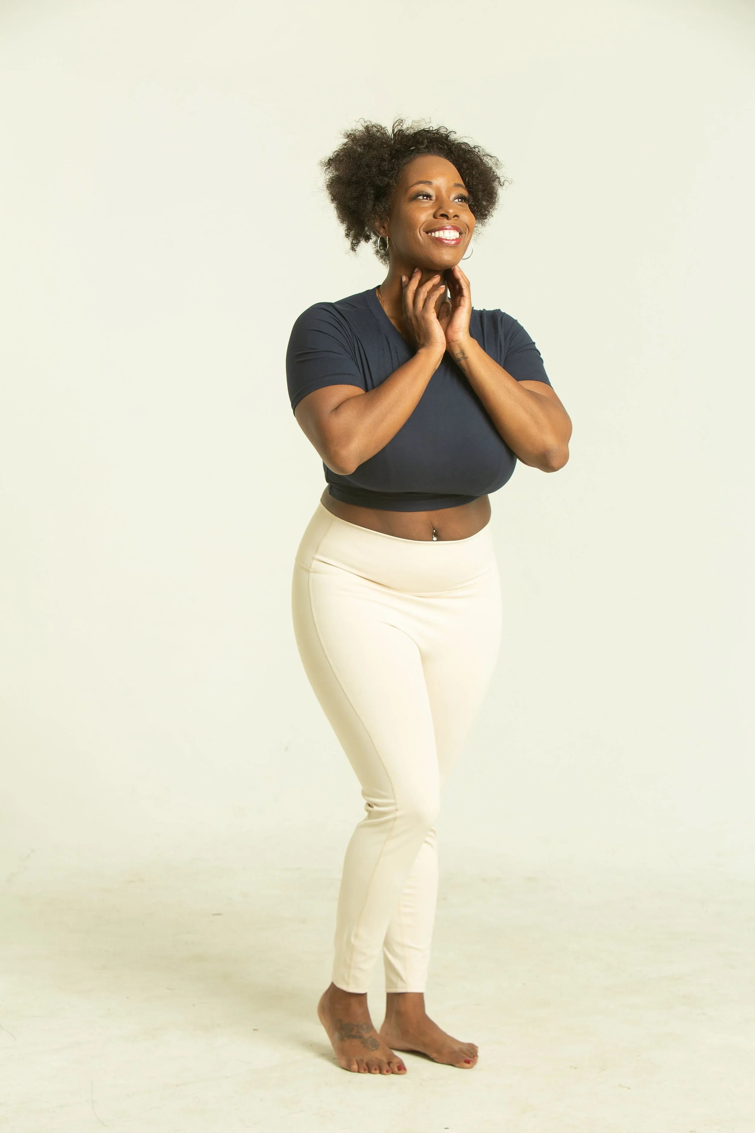 Curvy Bone Leggings_image-04.webp