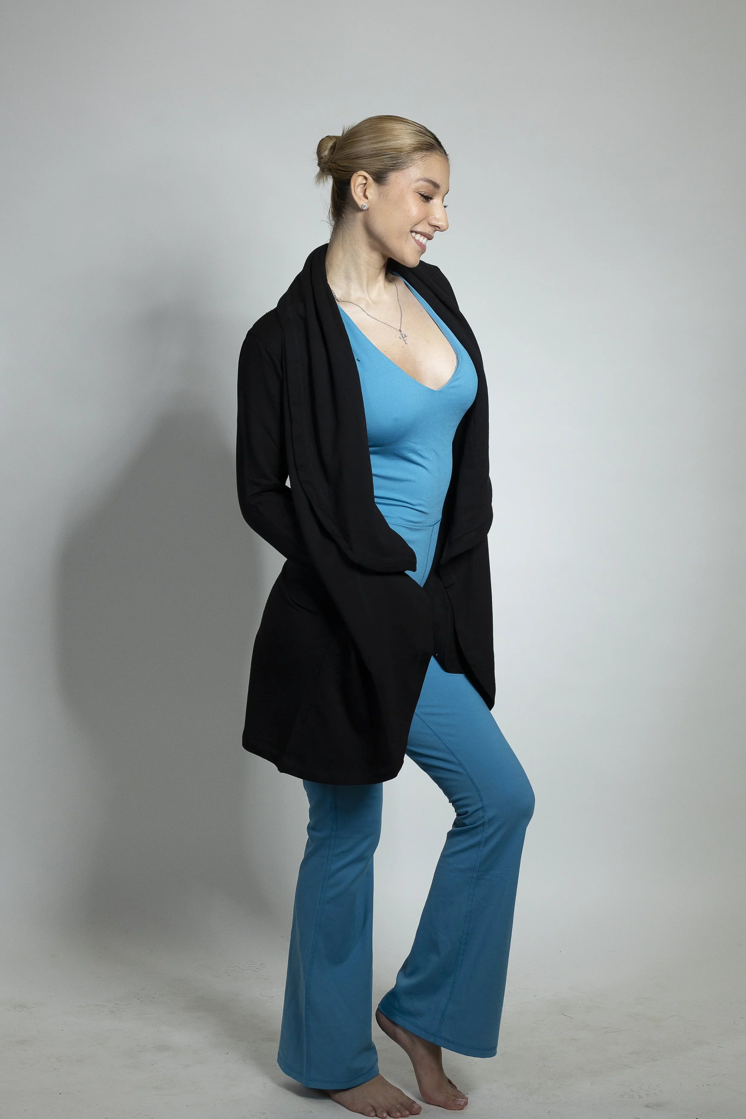 Cozy Chic Black Cardigan with Side Pockets_2FitMl-123.jpg.webp