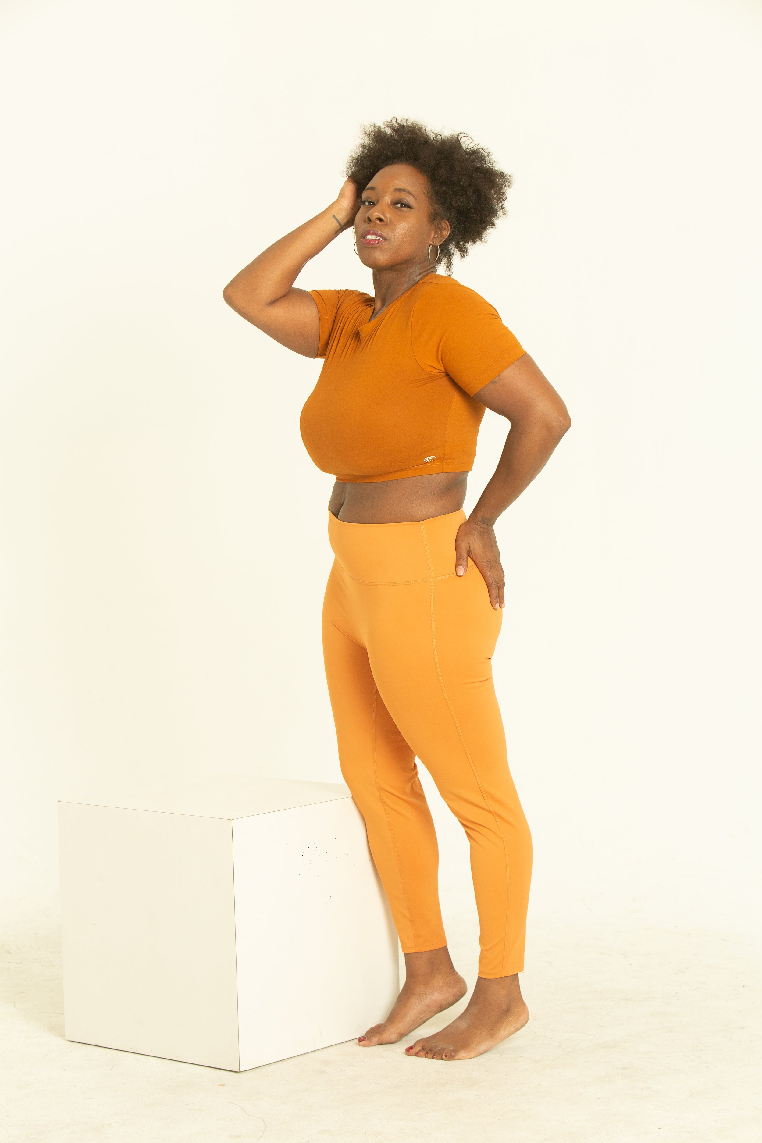 Butter Orange Leggings - Curvy_image-04.jpg