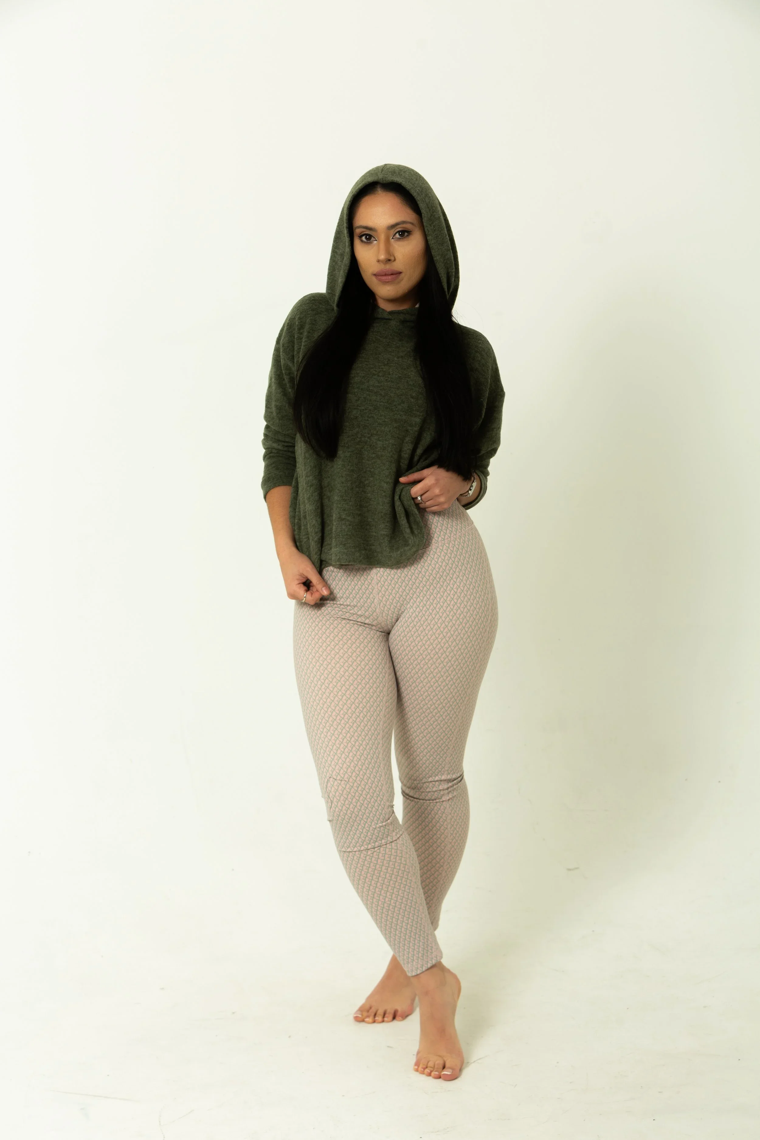 Soft Hoodie- Army Green_image-06.webp