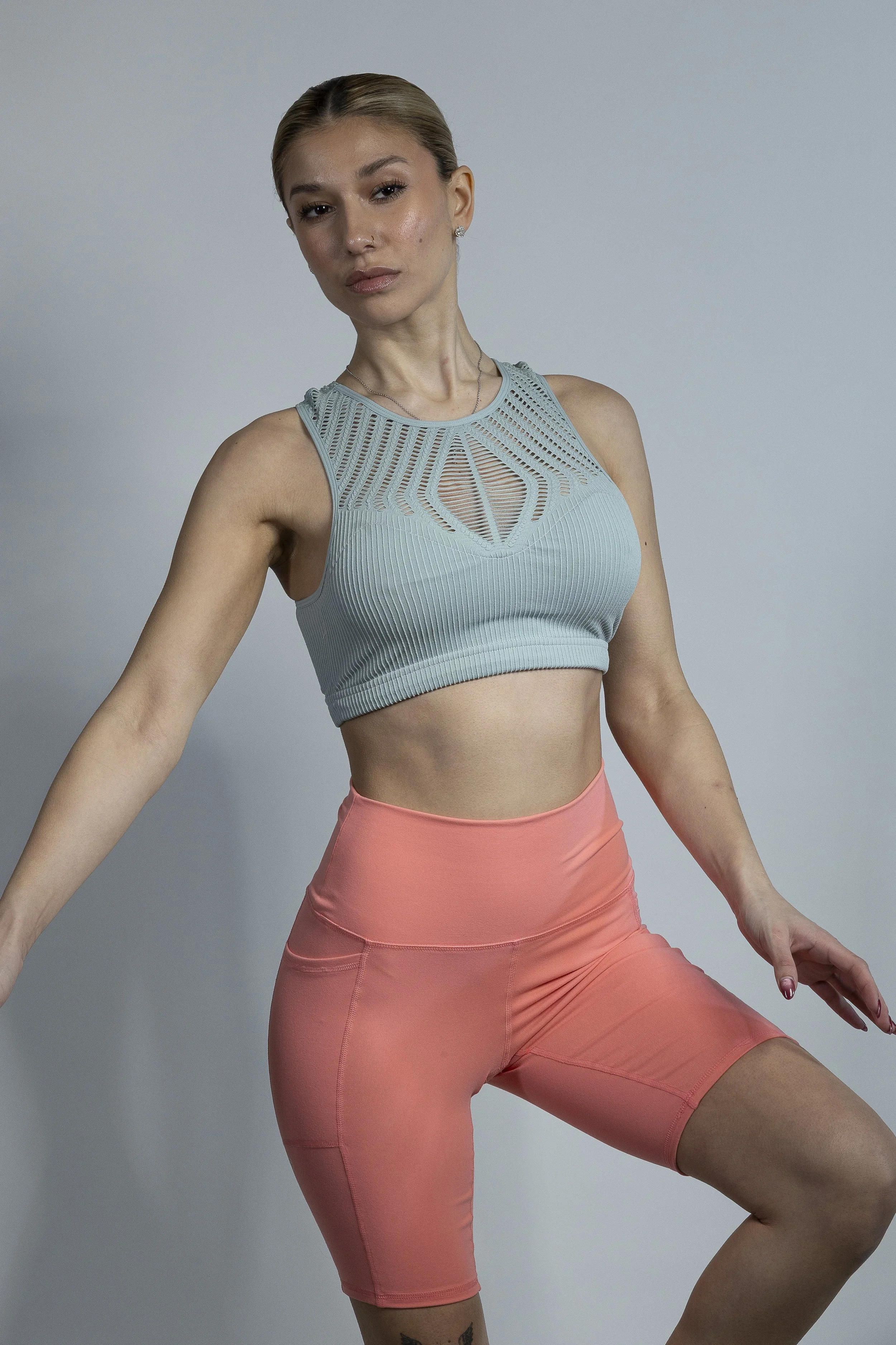 Essential Shorts with Functional Pockets_2FitMl-510.jpg.webp