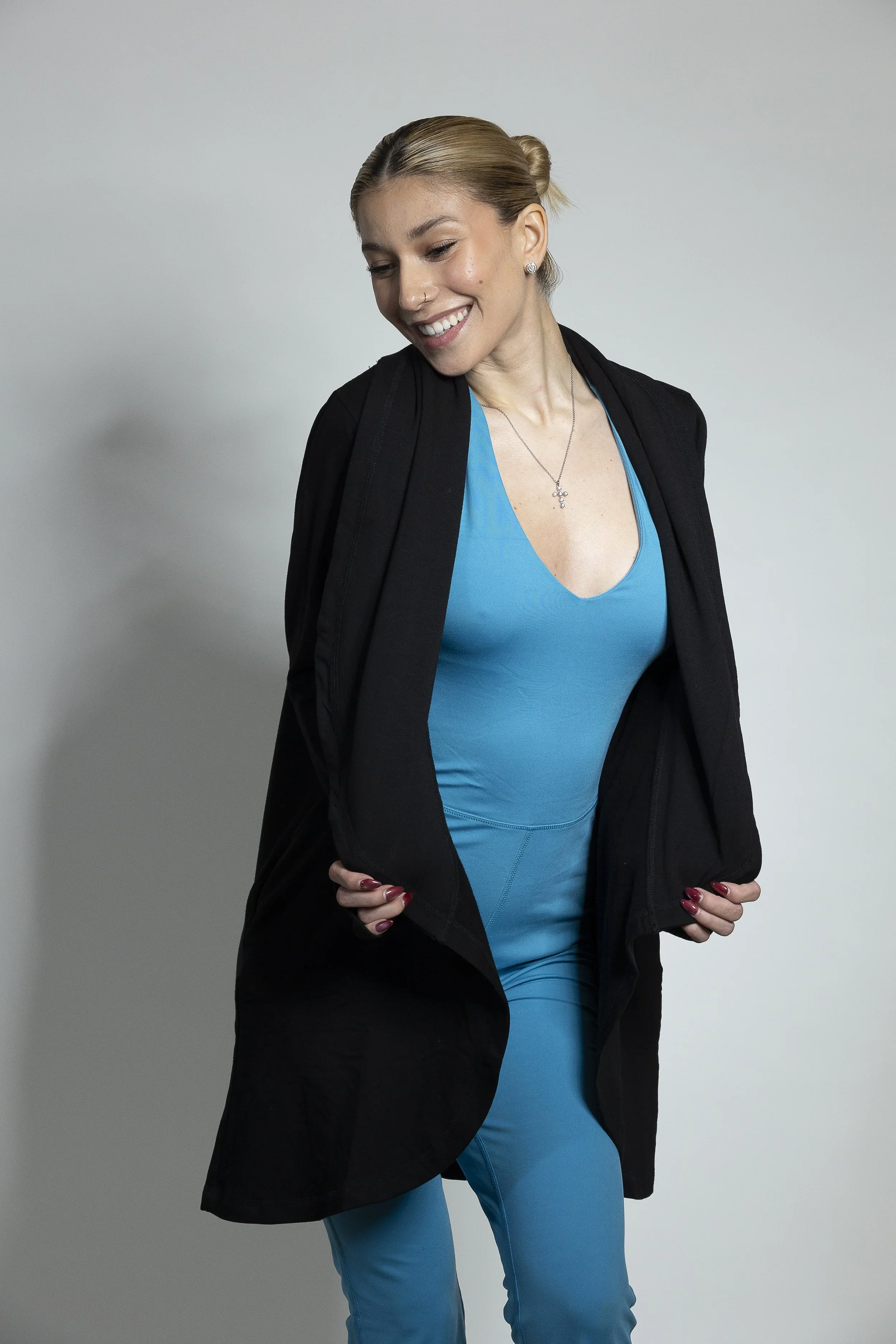 Cozy Chic Black Cardigan with Side Pockets_2FitMl-118.jpg.webp