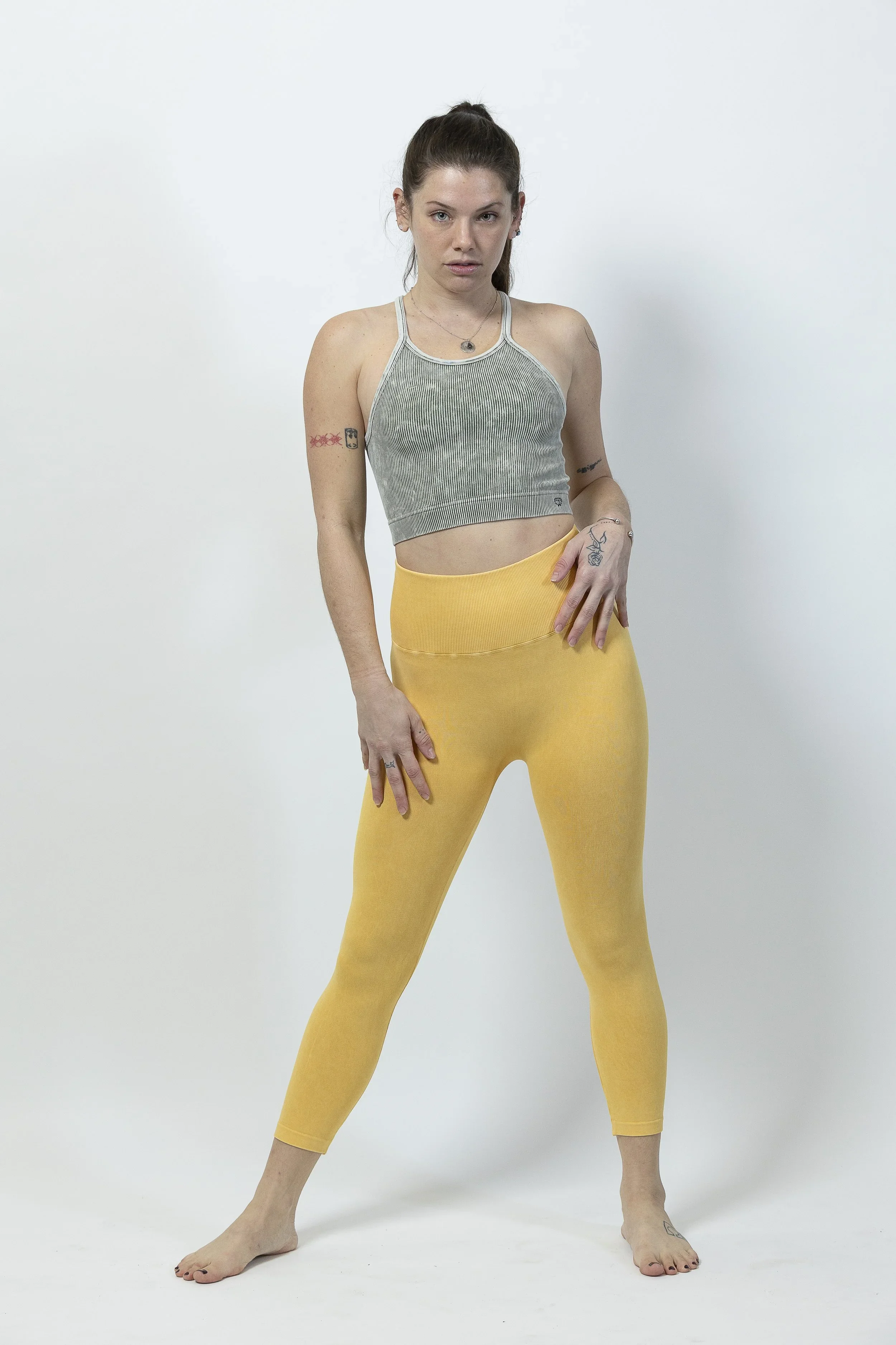 Vibrant Ribbed Seamless Crop Top_2FitAgl-14.jpg.webp
