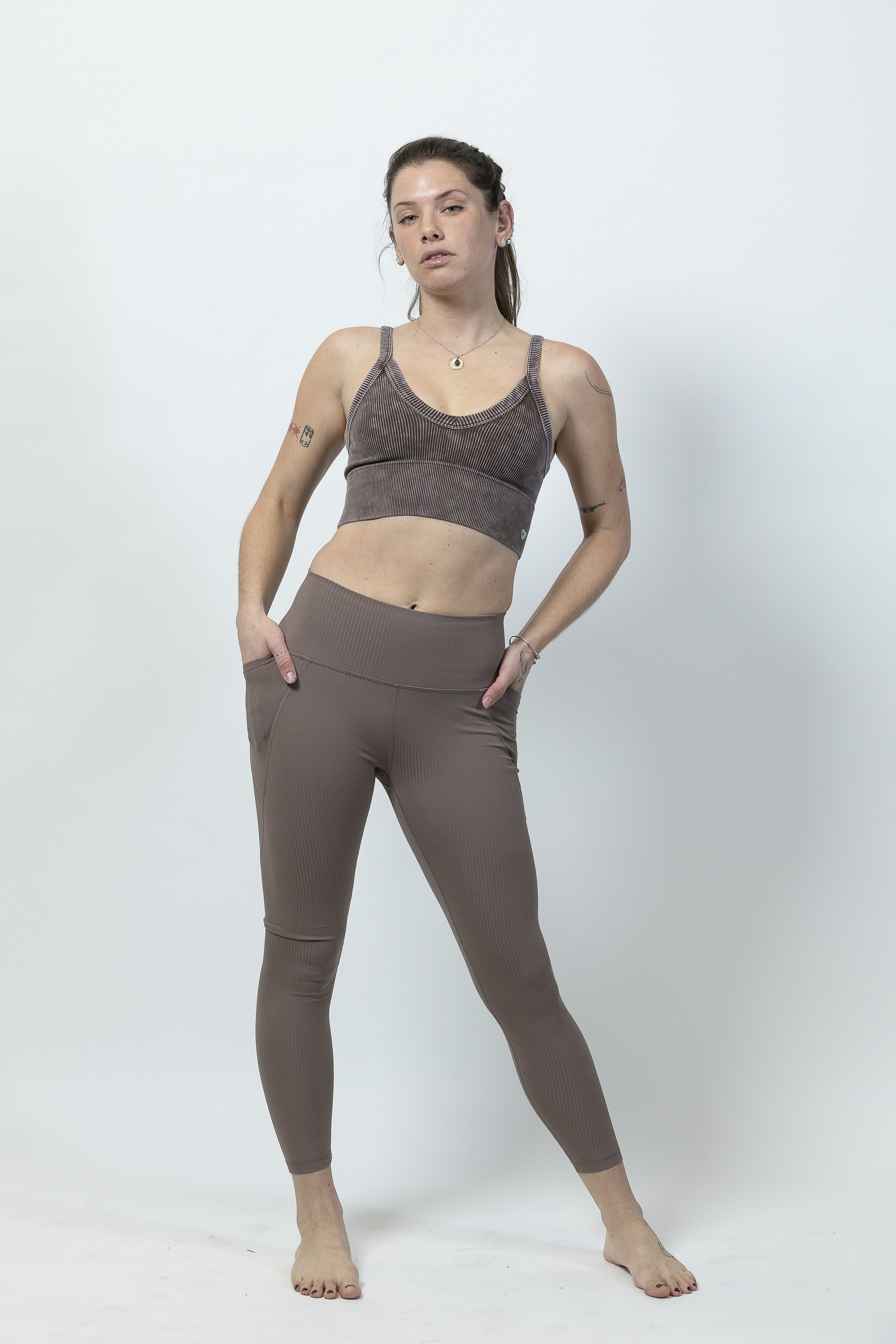 Ribbed Brown Leggings with Pockets