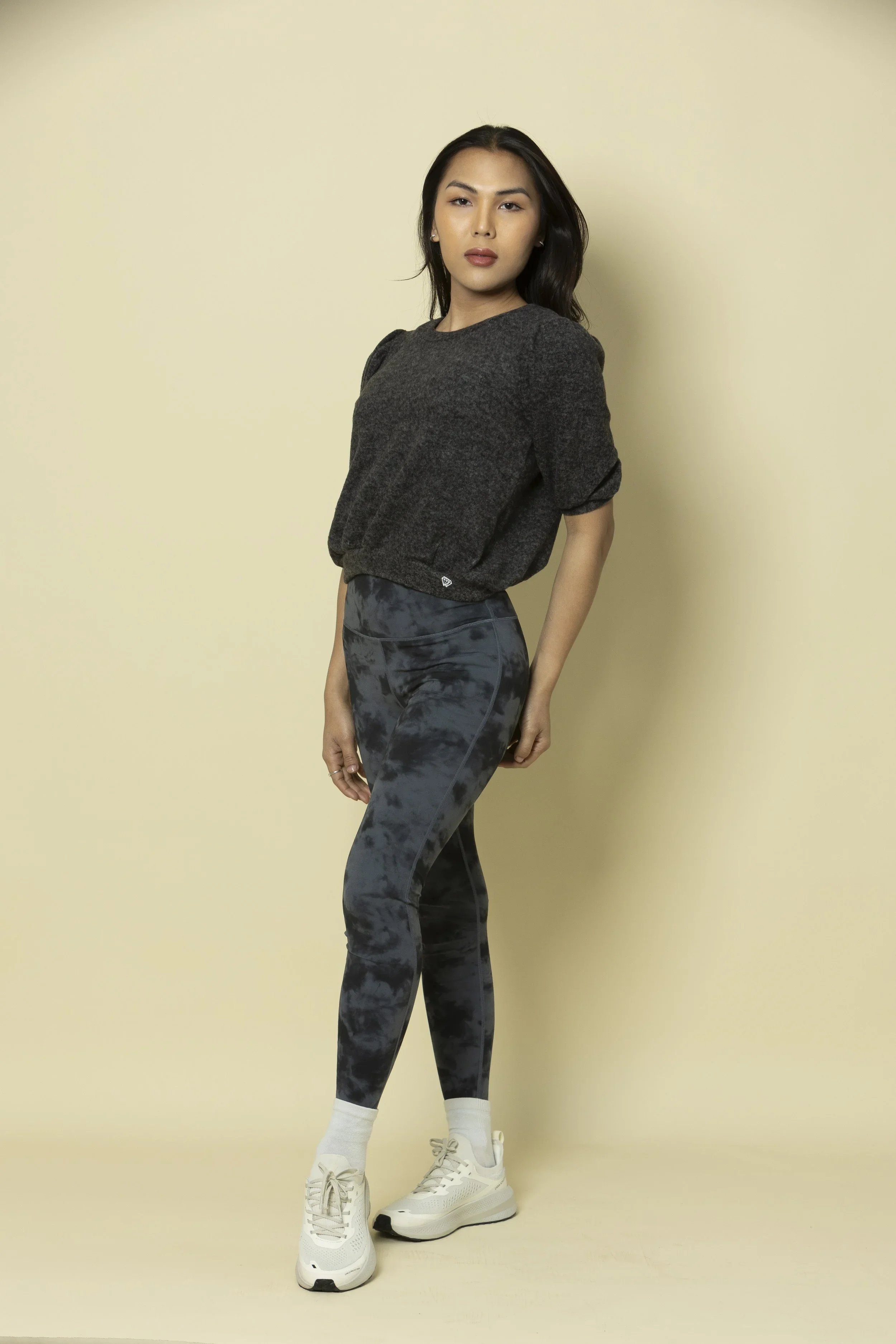Retro Top-Black_image-03.webp
