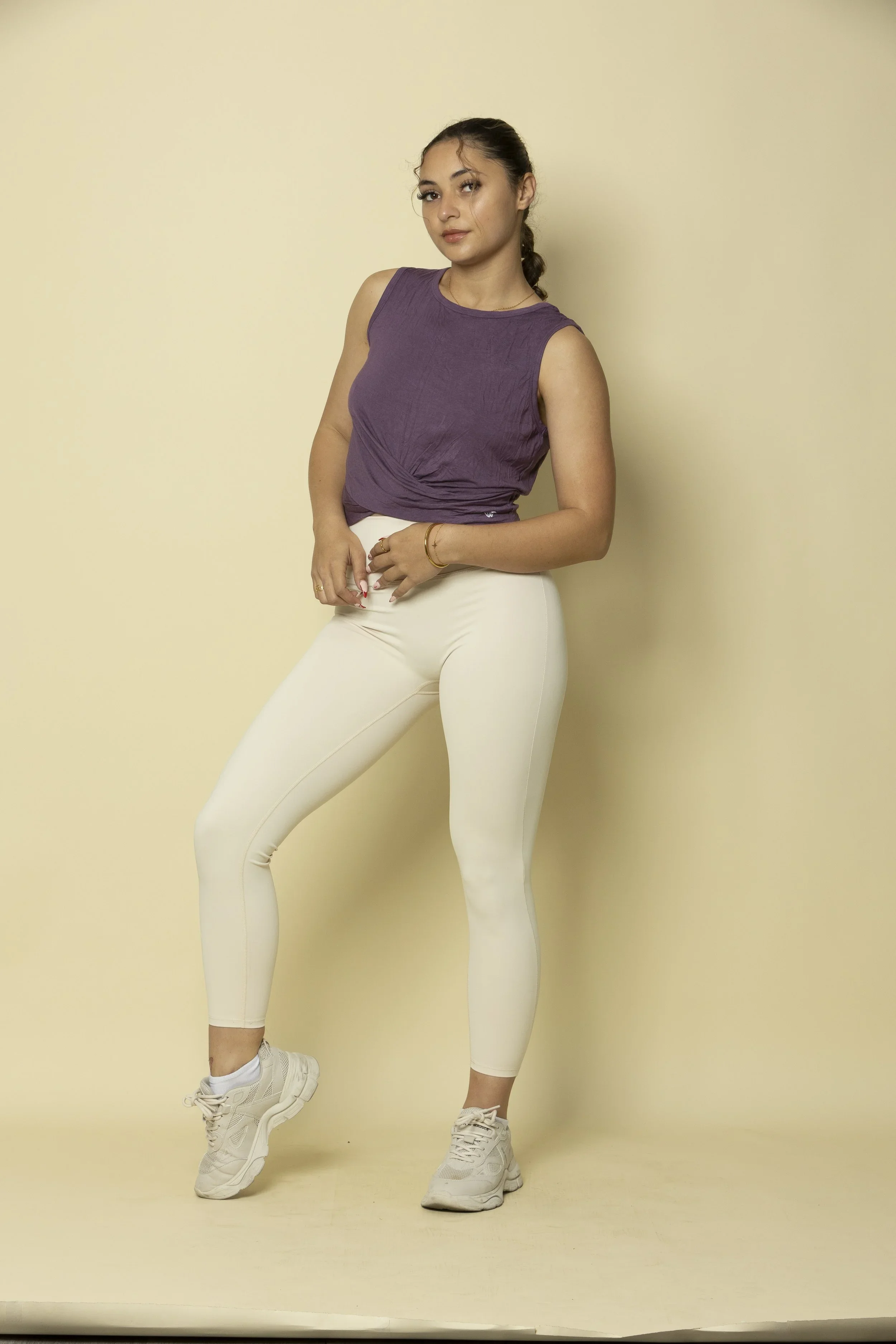 Ivory Leggings_image-04.webp