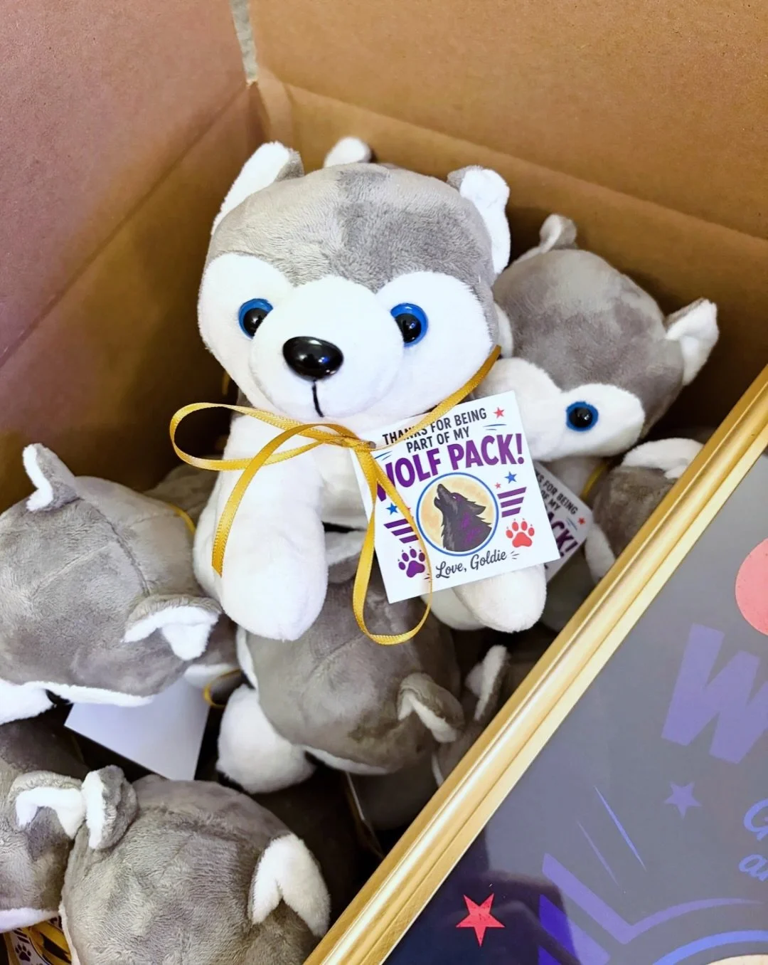 Party favors, but make them worth keeping. 🐺💕

Custom favors are one of my very favorite things to create&hellip; and someday I swear I&rsquo;ll actually get them all on the website. 😂

Until then, if you&rsquo;re looking for something kids will b