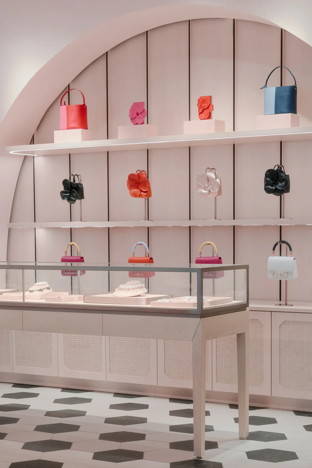 Carolina Herrera Palm Beach — David Lucido