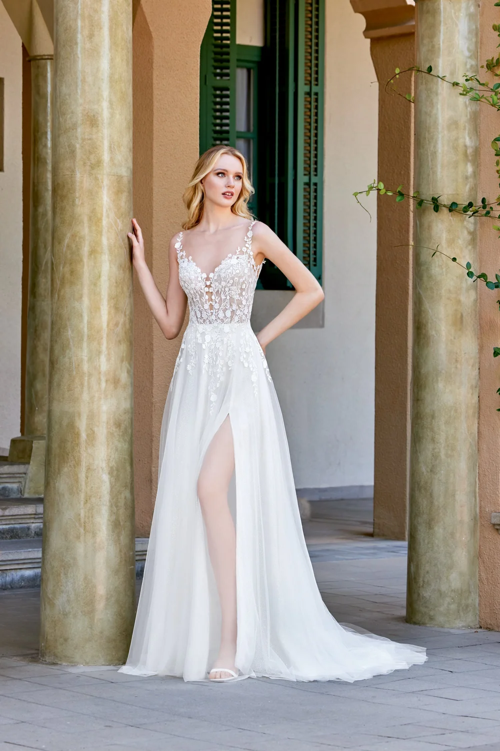 chinese dress ladies Delicate Lace A-Line Wedding Dress – Brydealo main image 0