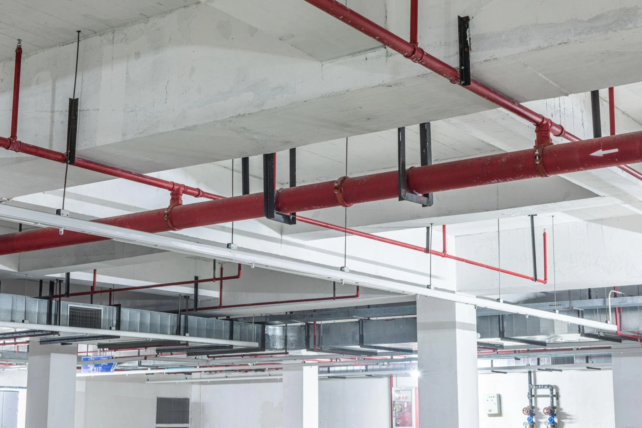 Fire sprinkler installation contractor in Santa Monica commercial building