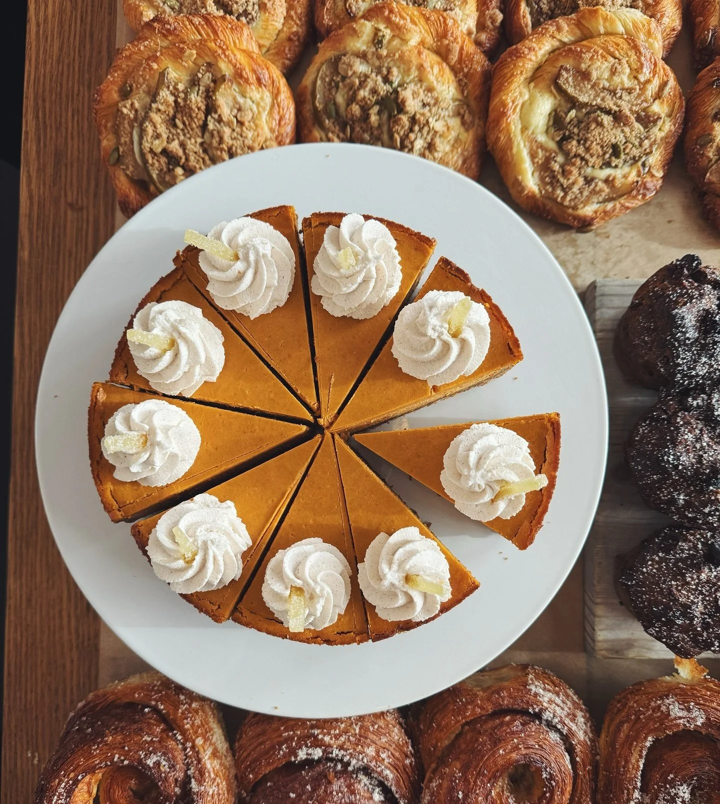 Good morning from us! ☀️The weekend special is a pumpkin skyr cheesecake with a ginger cookie crust. We&rsquo;re selling slices of it all weekend, and for those of you who want a whole cake for your holiday table, we have a limited number of cakes fo