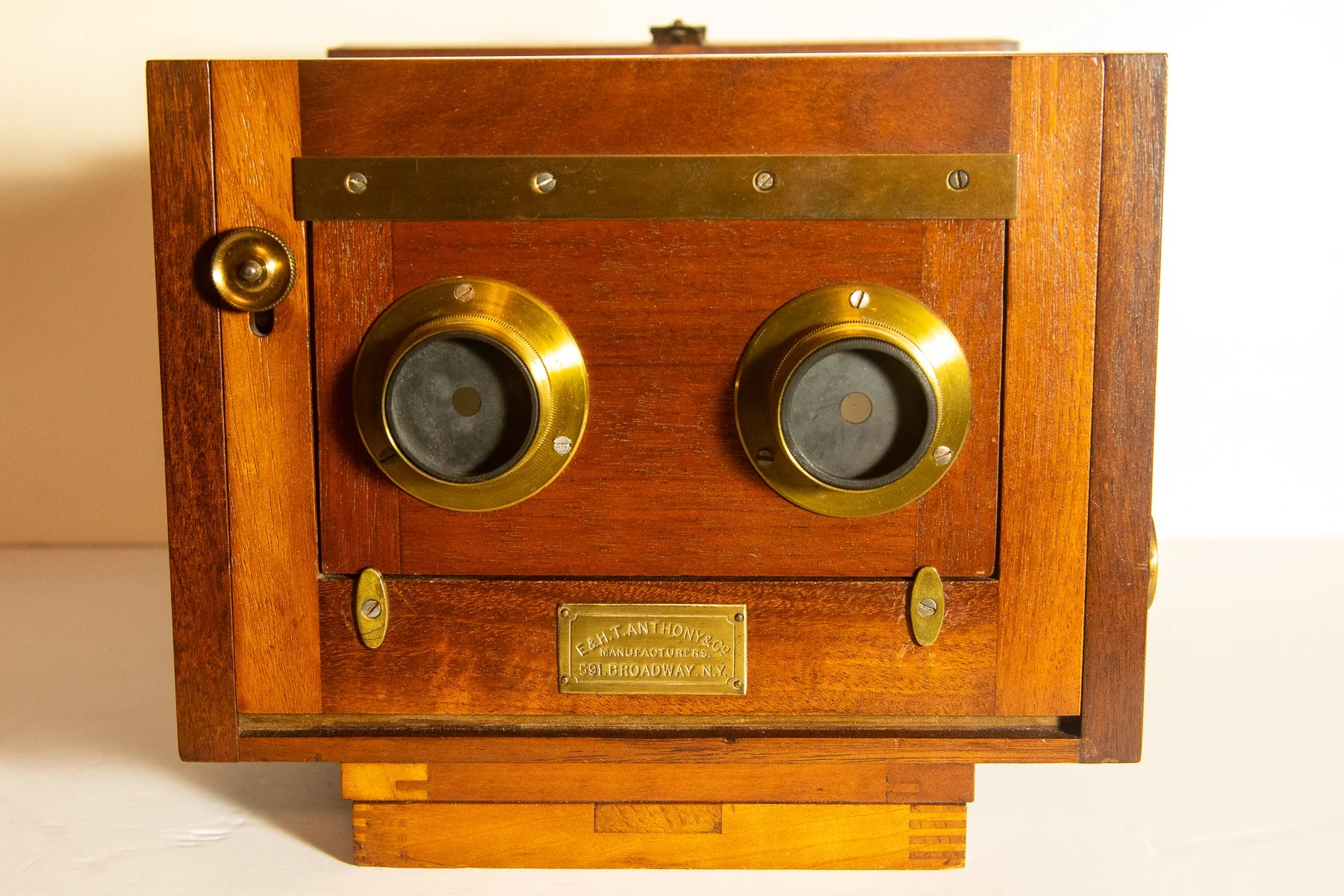Anthony Champion Stereo