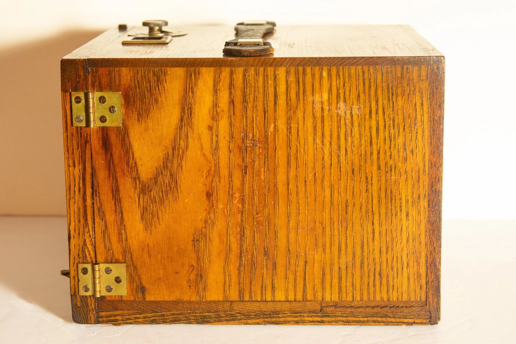 Scovill Antique Oak Right Profile.jpg