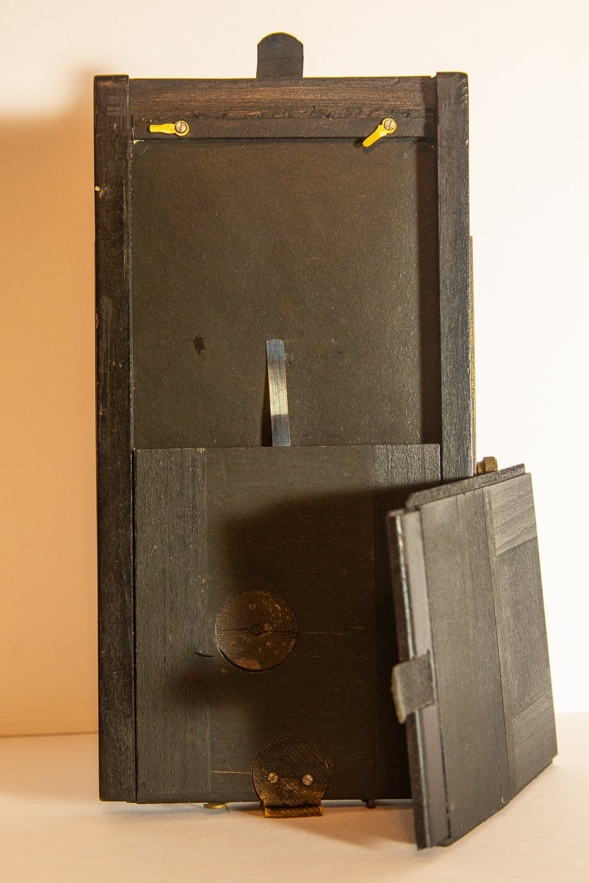 Passe Partout plateholder copy.jpg