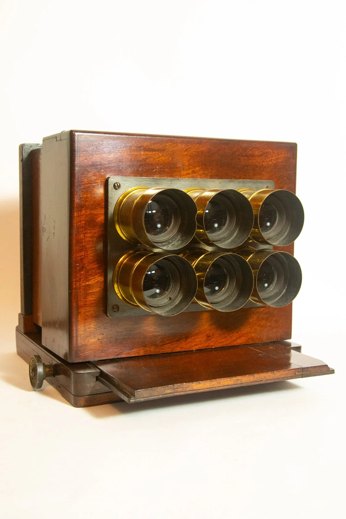 Six-Lens Sliding Box