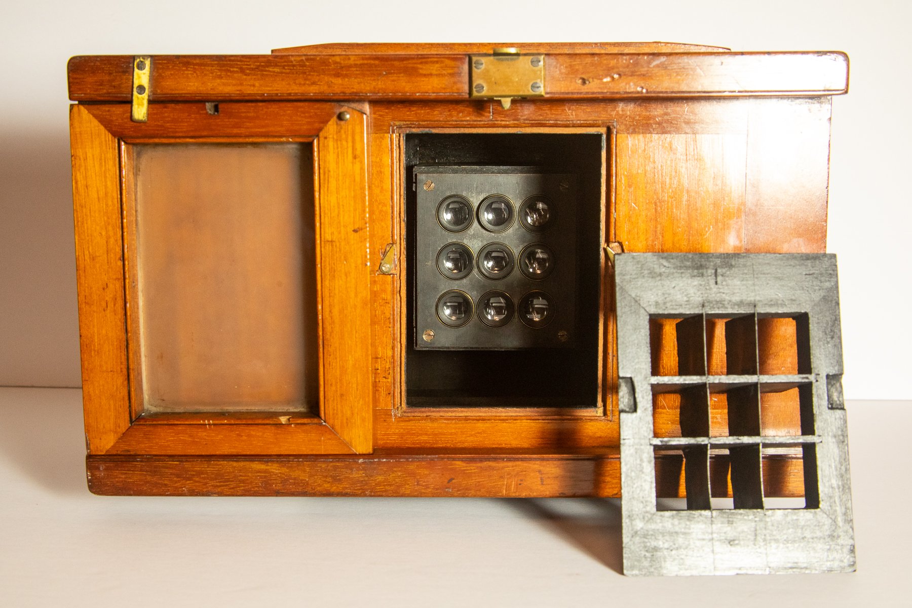 Fallowfield 9-Lens Rear Open.jpg