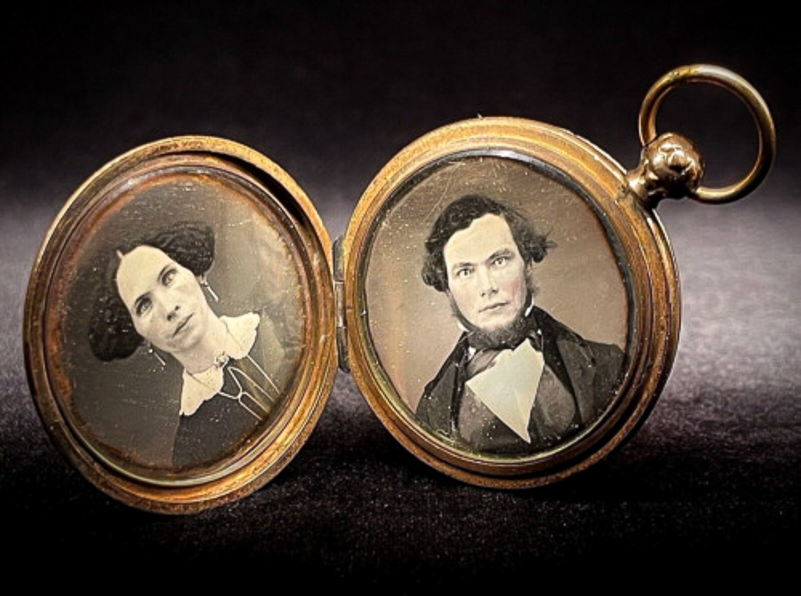 Locket Daguerreotype Prime copy 2.jpg