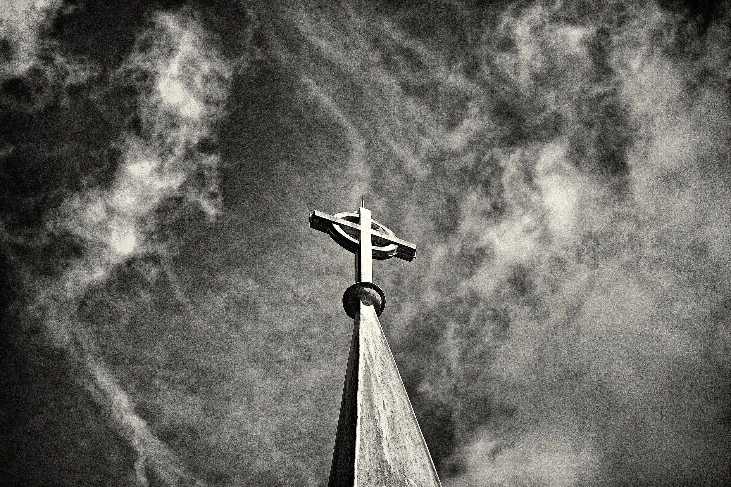 Photo of a cross on top of a church in Virginia