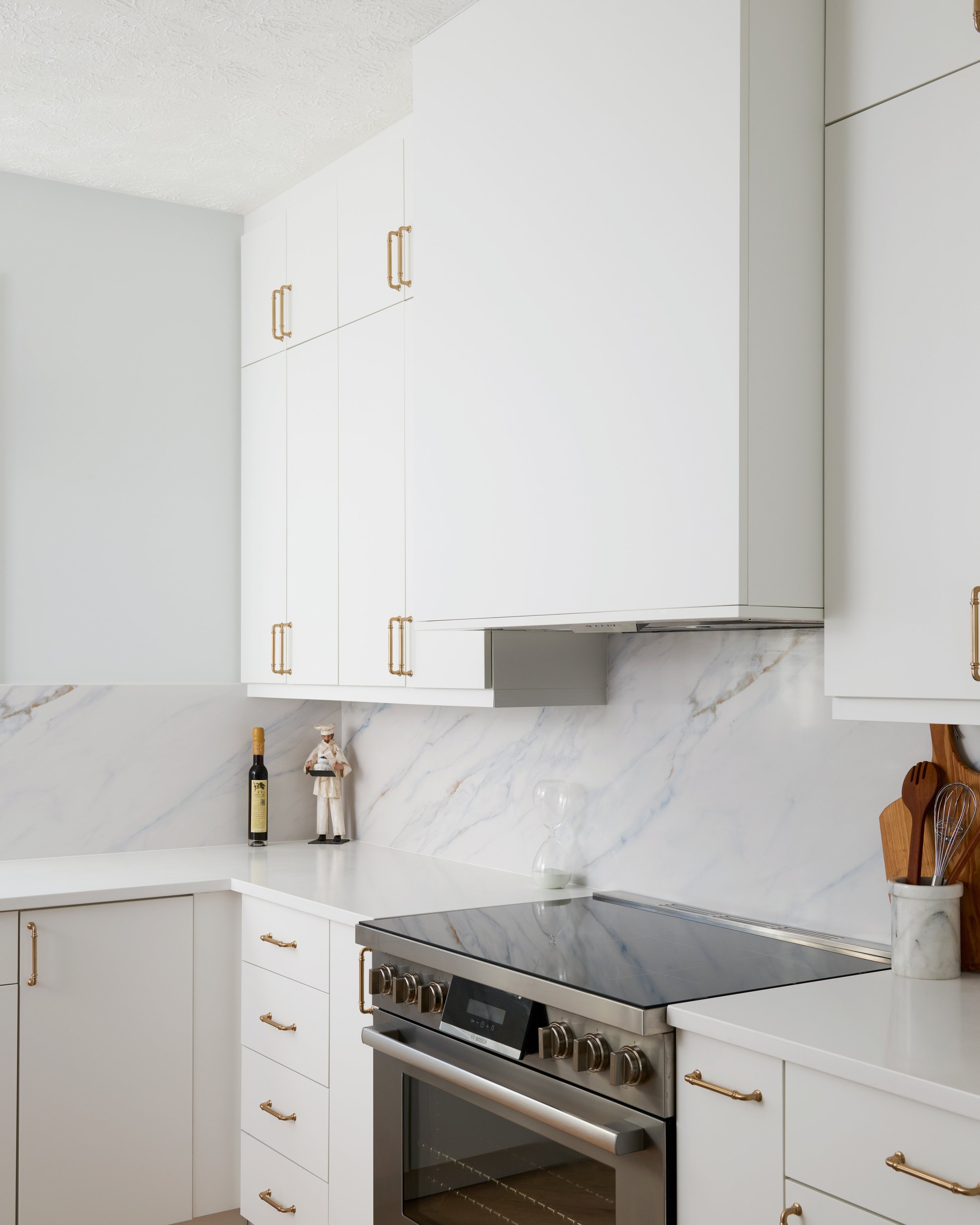 12-9502CalvertManorCt0012.jpg