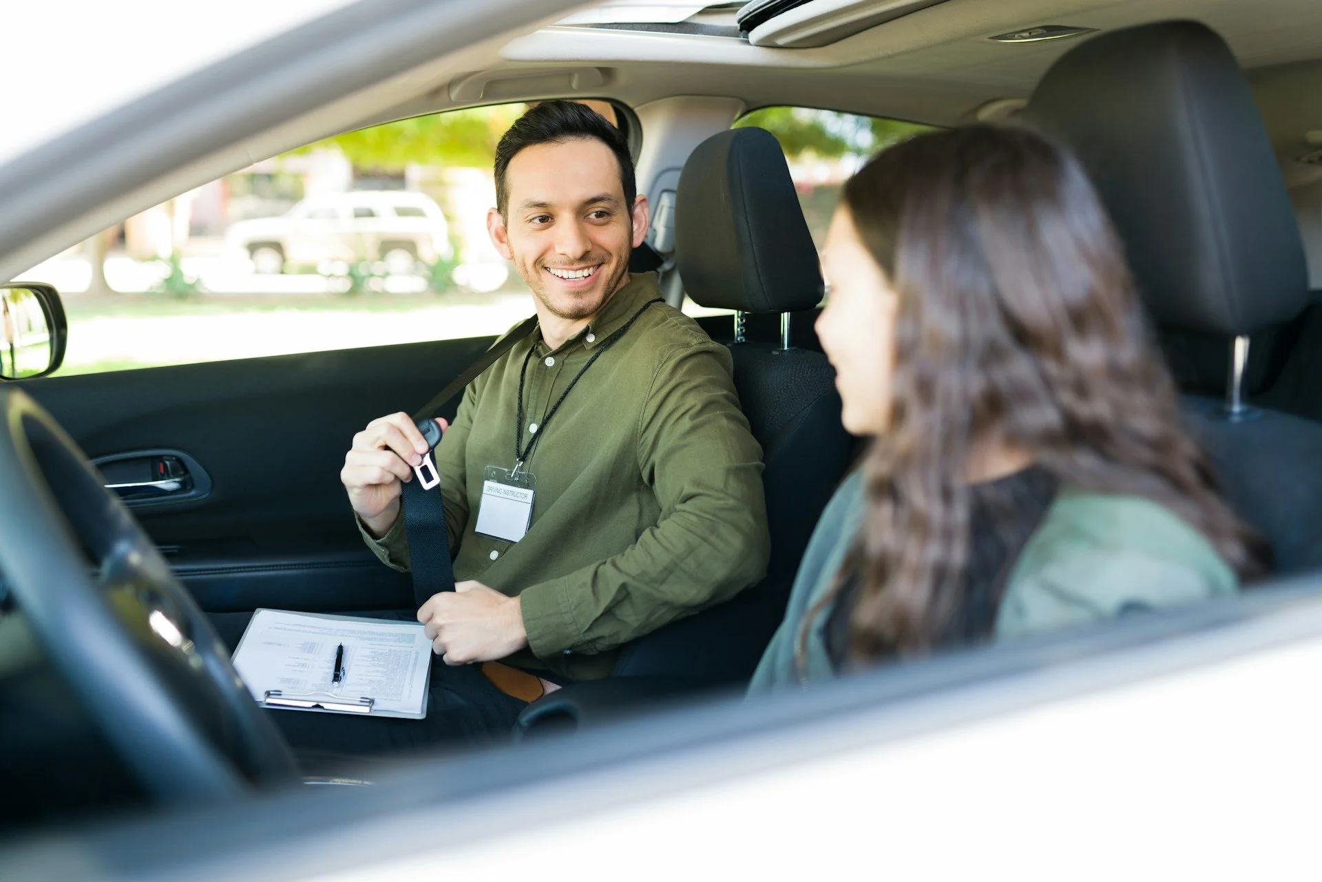      

 
     The Role of Instant Driver Ratings in Enhancing Driving Schools' Curriculums      In the sphere of driver education, technology's integration has transcended traditional methodologies, ushering in an era where instant feedback is not ju