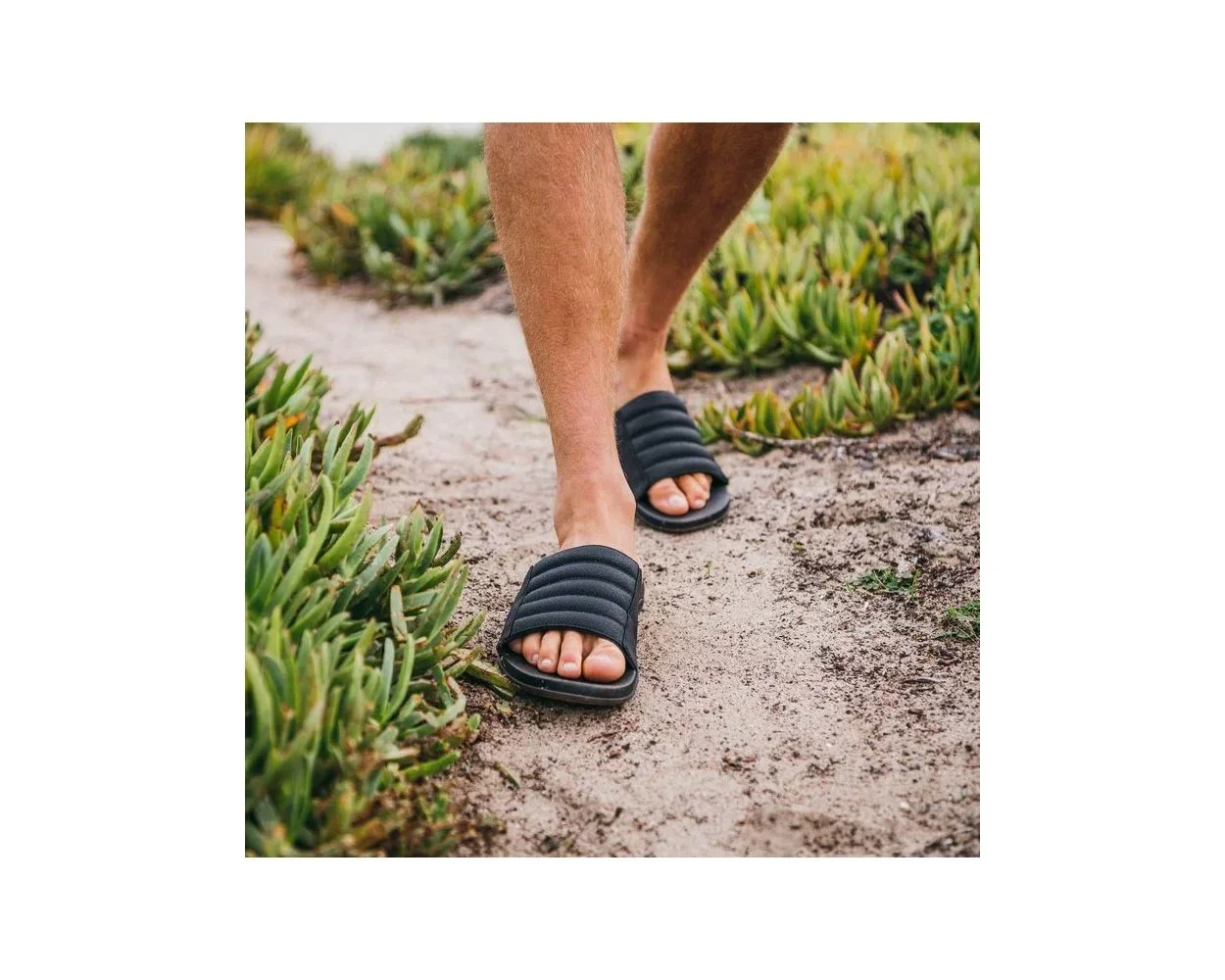 Olukai- M Maha Olu Slide Sandal (M 10)