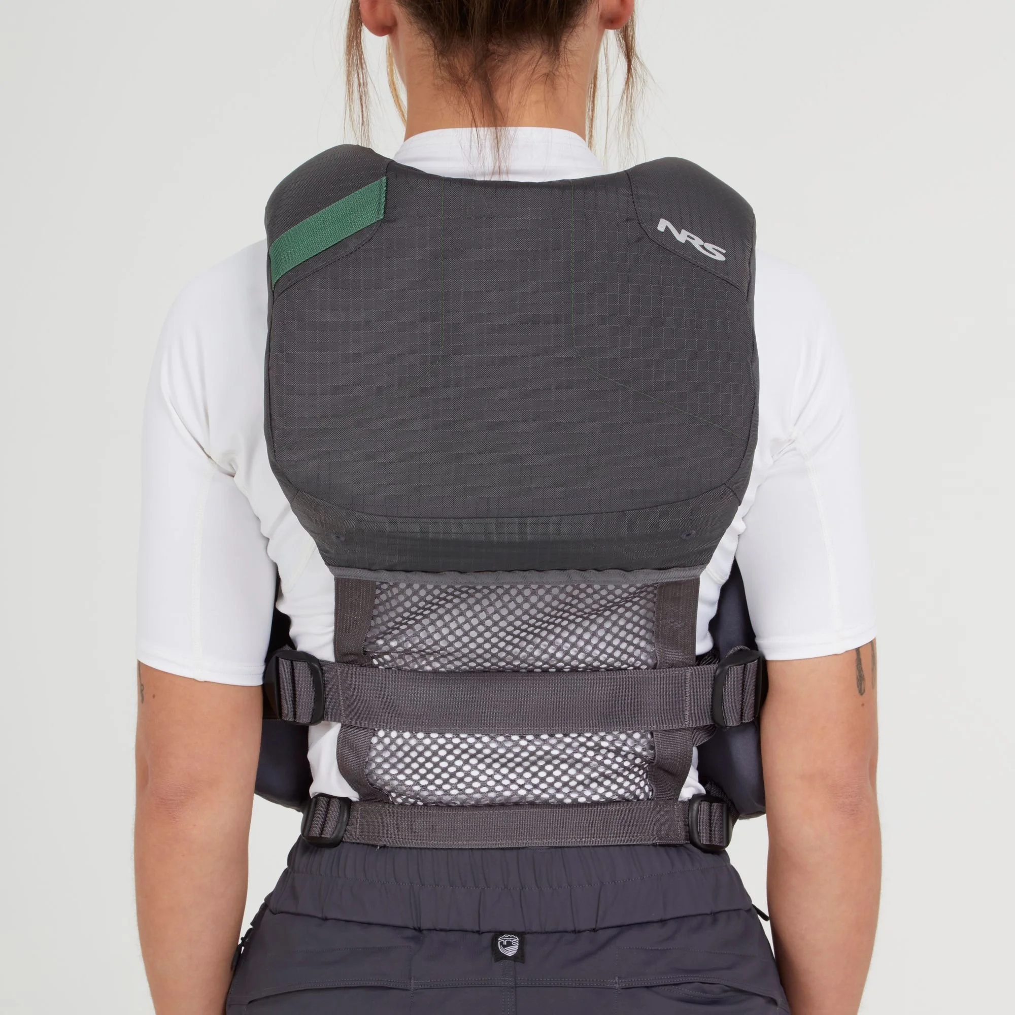 40009_06_Charcoal_Model_Back_070824_2000x2000.jpg