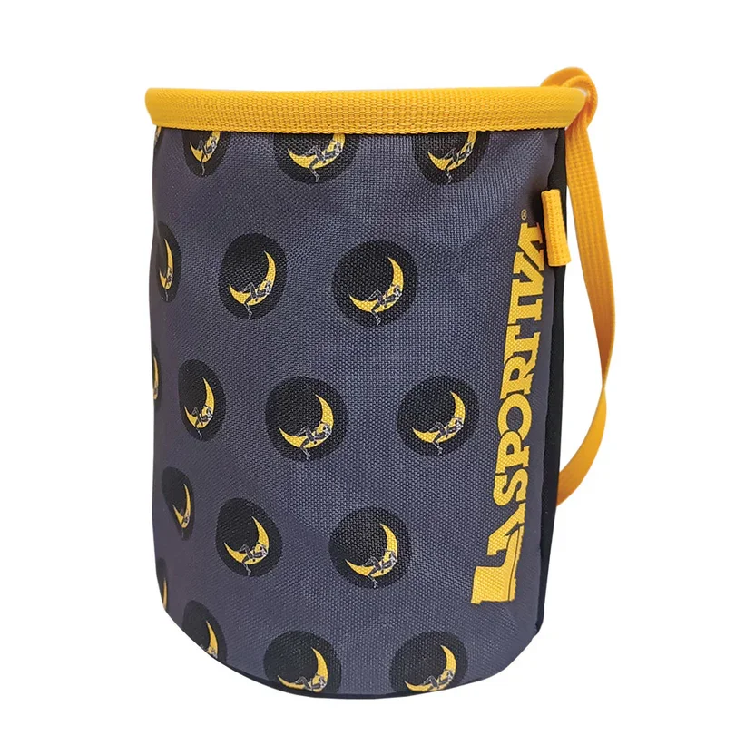 79k_900108_climbing-on-the-moon-chalk-bag_carbon-giallo_1_1.webp
