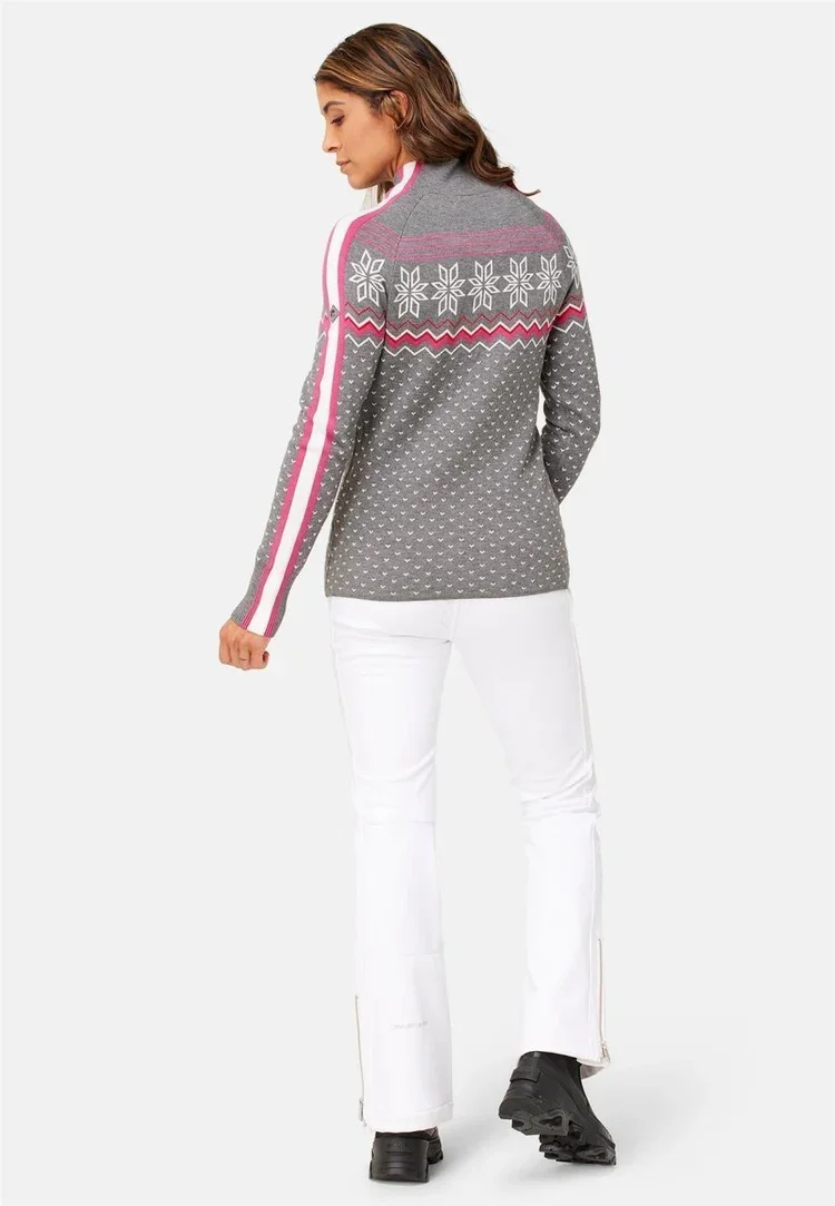 f24713-037-snowhut-gray-1422.webp