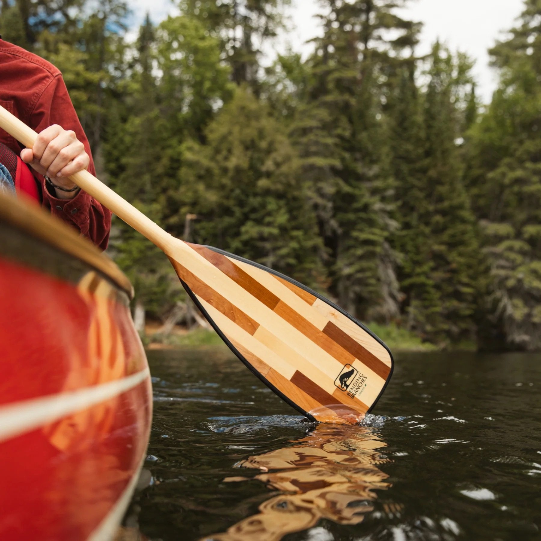 bending-branches-catalyst-st-canoe-paddle-lifestyle-3.jpeg