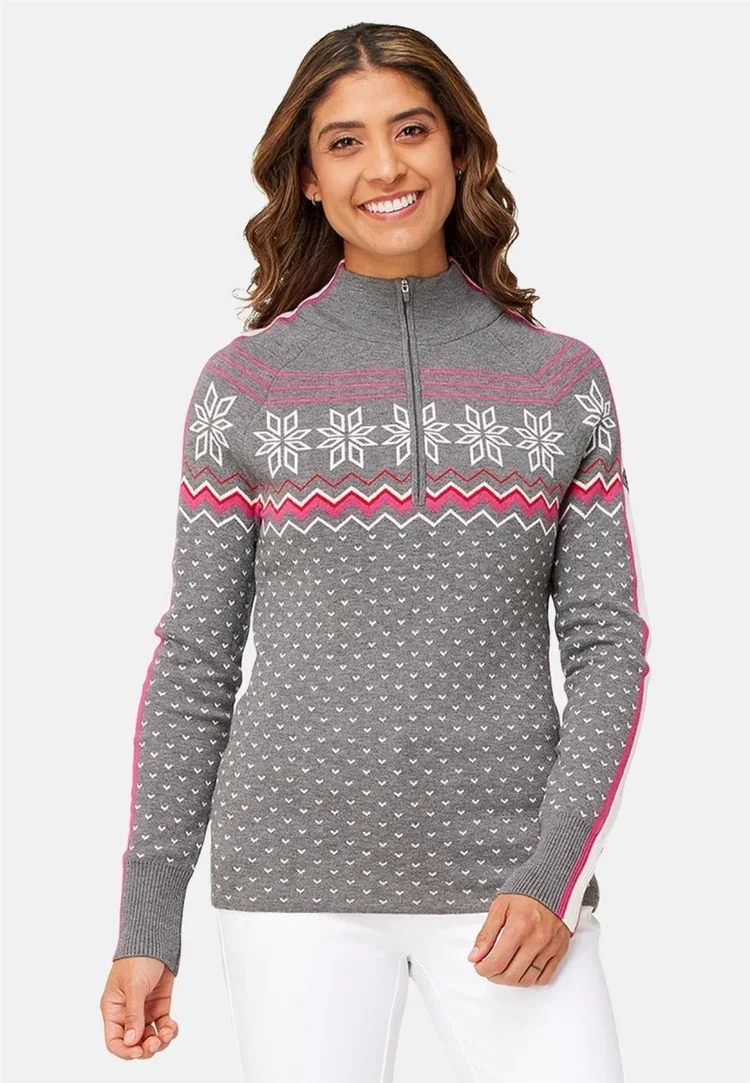 f24713-037-snowhut-gray-1407crop.webp
