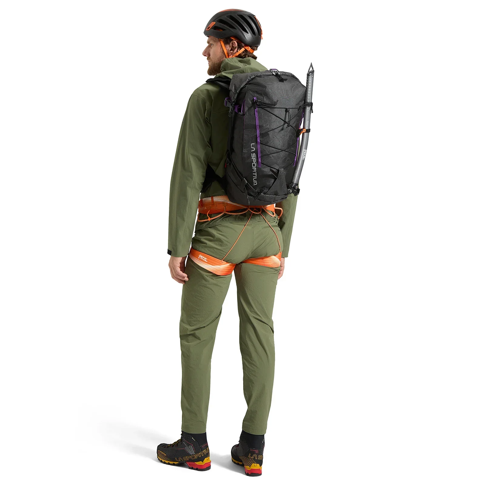 ZEMP001_K00K00_Challenger_28_Backpack_Black_12.webp