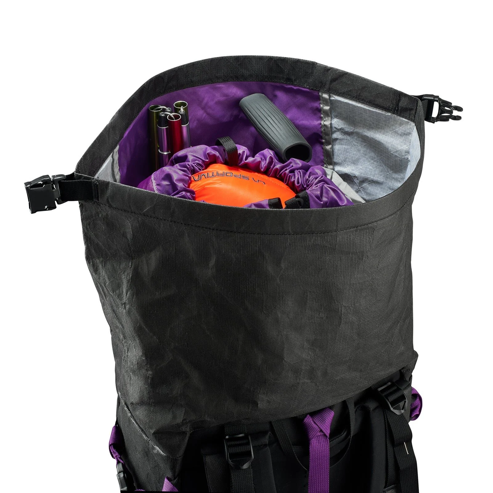 ZEMP001_K00K00_Challenger_28_Backpack_Black_7.jpg