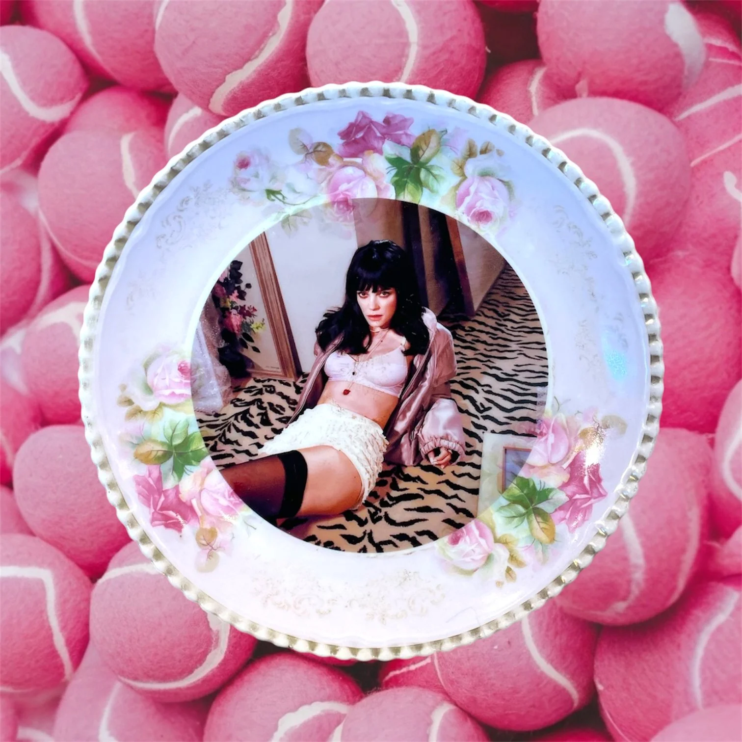 LILY ALLEN PLATE
