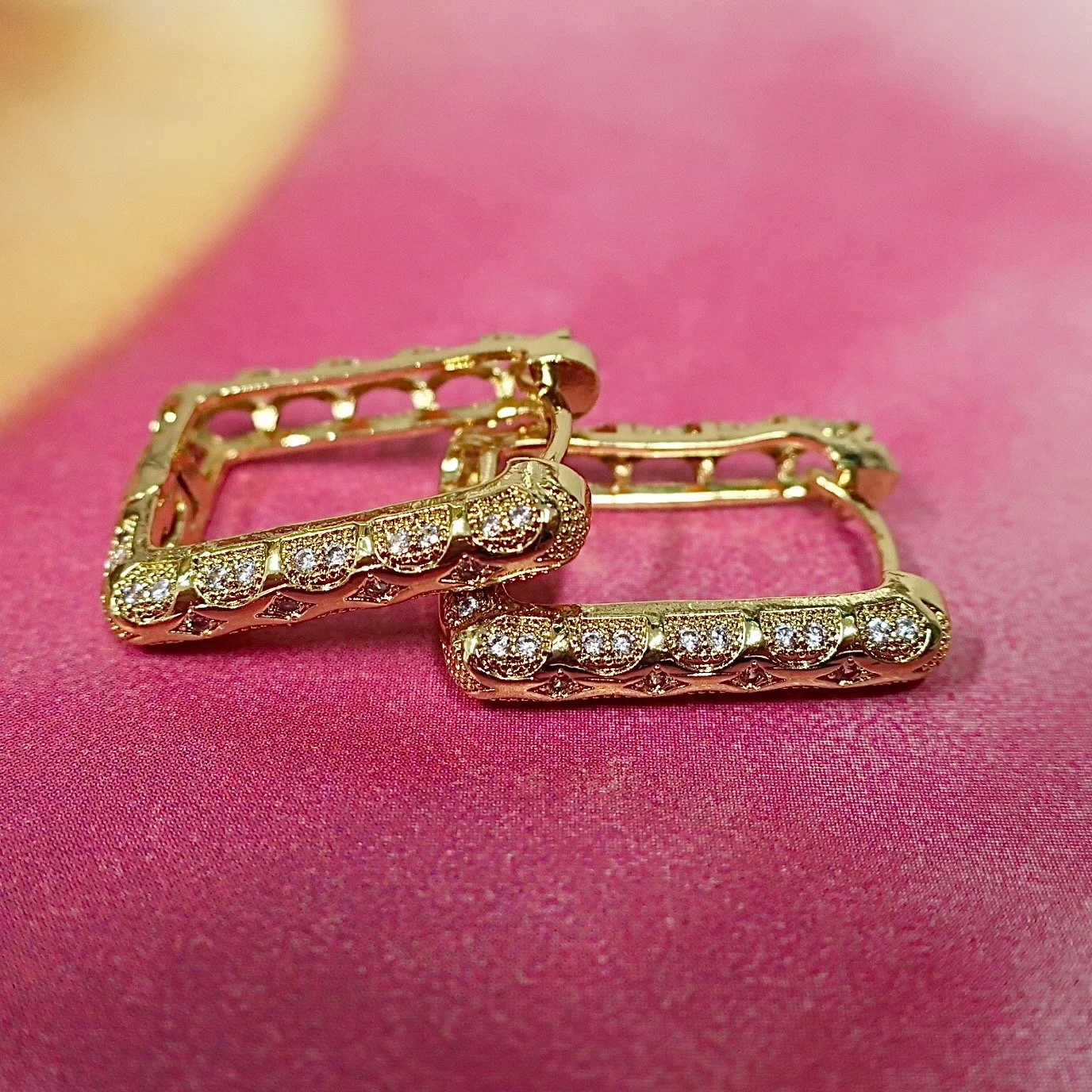 FILIGREE CZ LARGE HUGGIES
