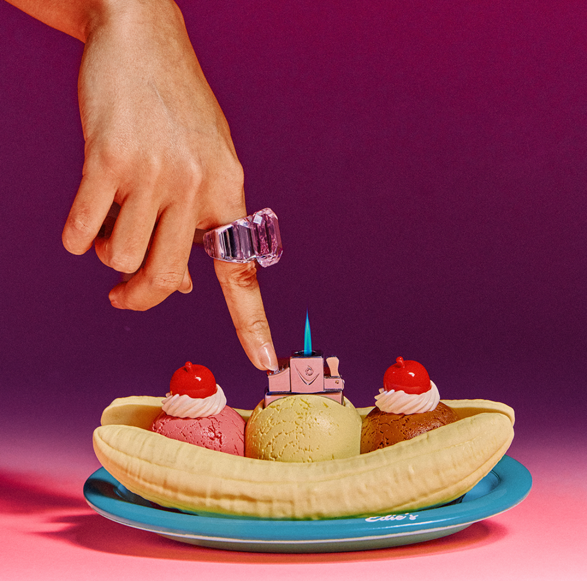 BANANA SPLIT TABLETOP LIGHTER